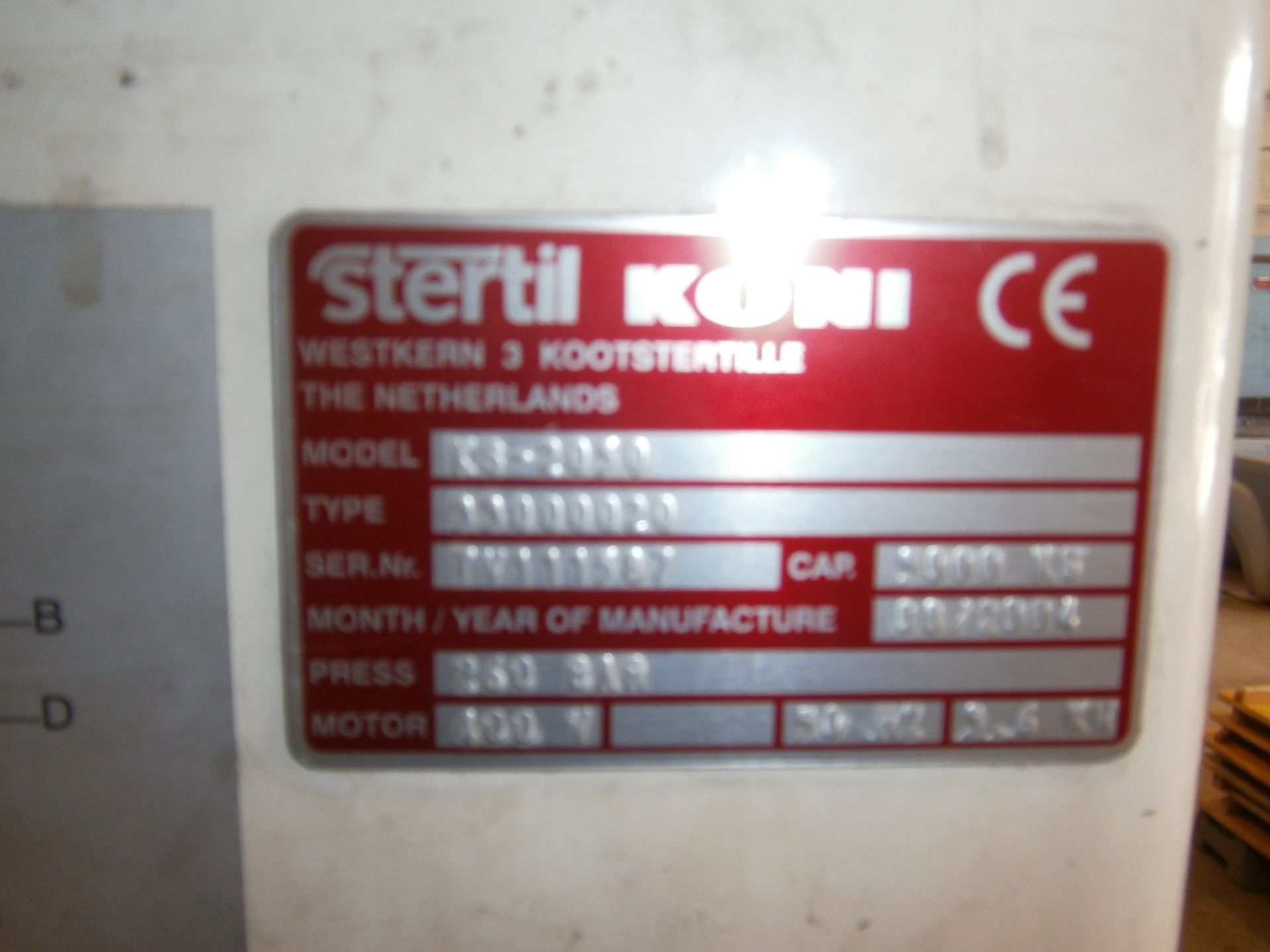 Stertil Koni Model KS-2050 2 Post Vehicle Lift - Serial No. - Bild 3 aus 3