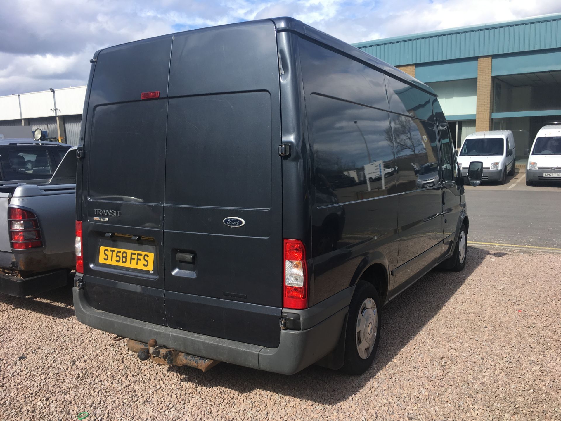 Ford Transit 140 T280m Ltd Fwd - 2198cc 2 Door Van - Image 3 of 4