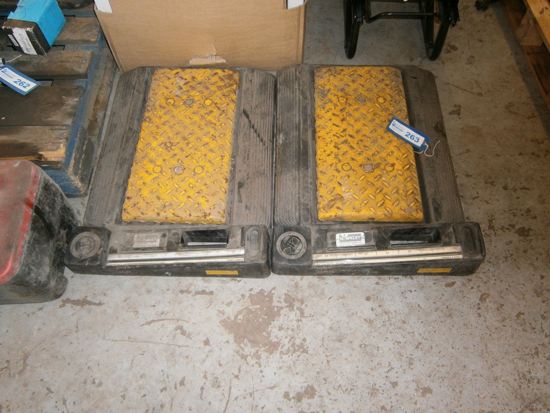 2 No.Hawkley Portable Weigh Pads