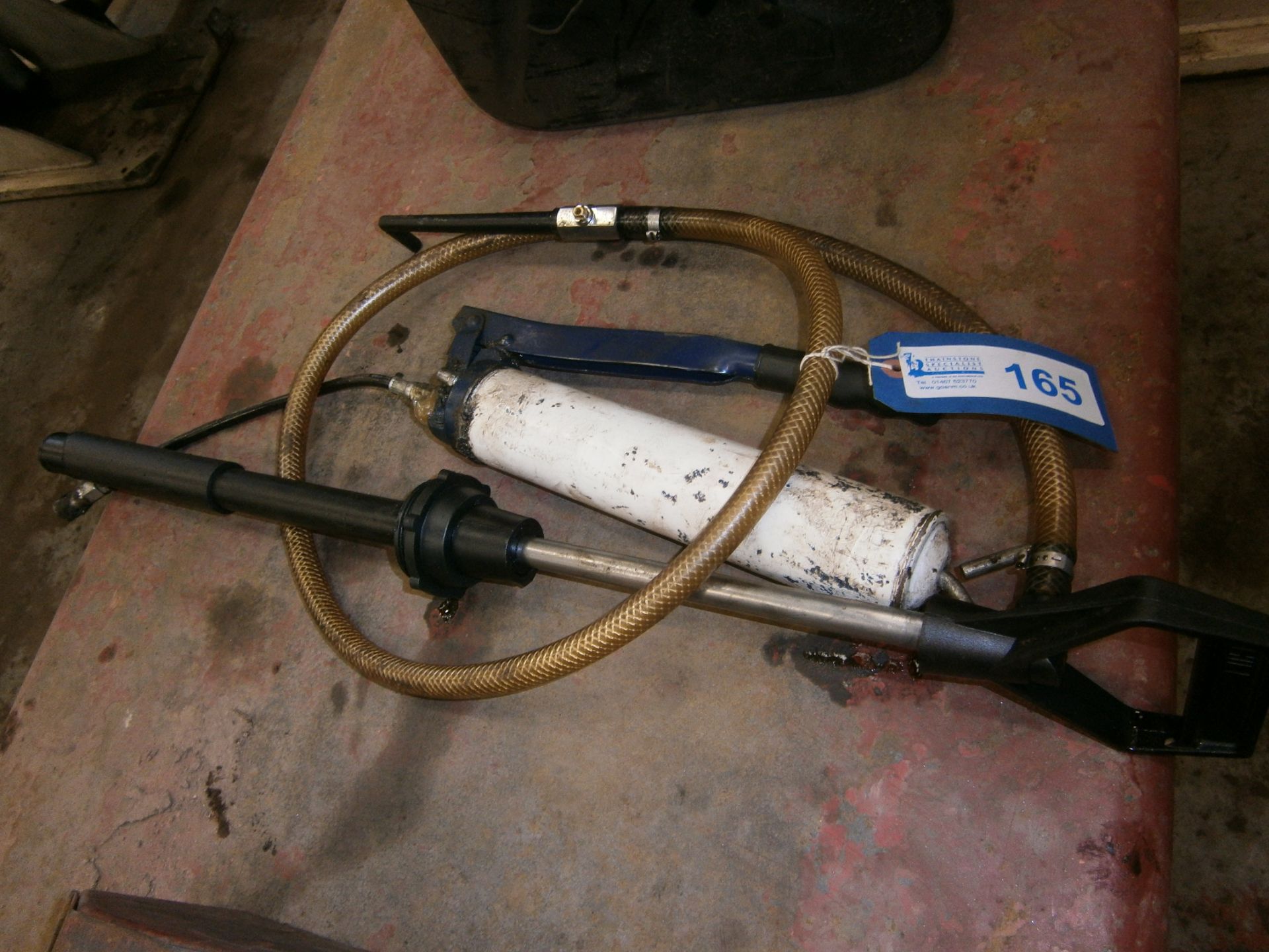 Grease Gun And 1 No. Oil Pump