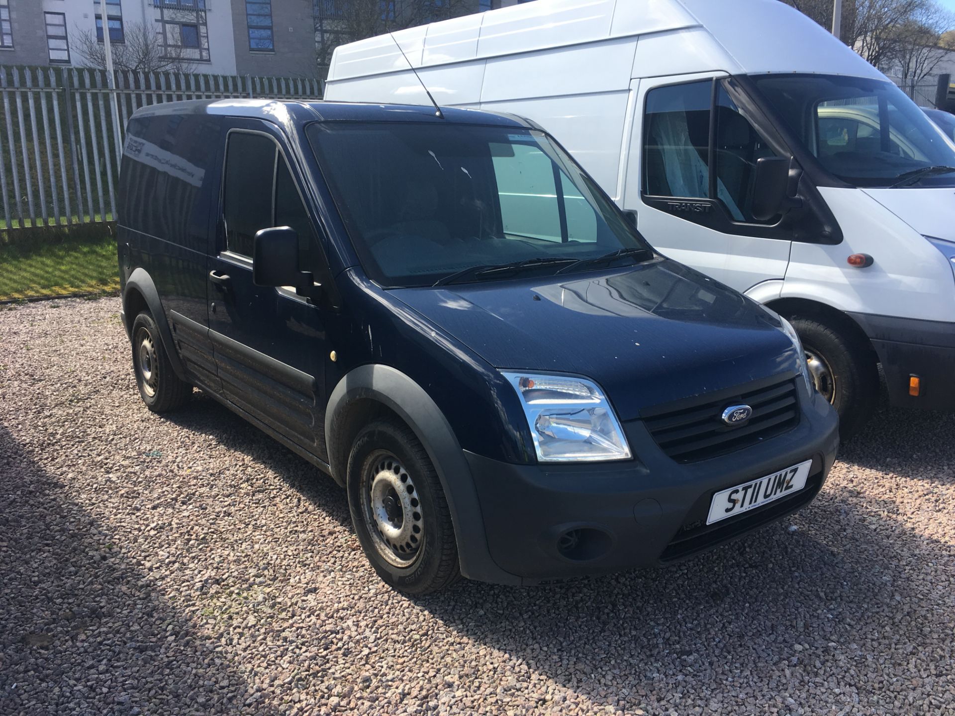 Ford Transit Connect 75 T200 - 1753cc 2 Door Van - Image 2 of 4