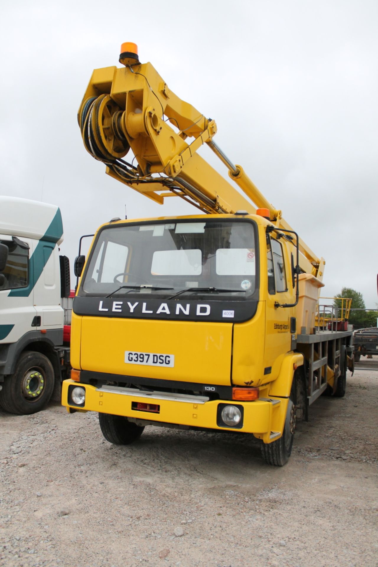 Leyland Freighter 14.13 - 0cc 2 Door Truck - Image 2 of 2