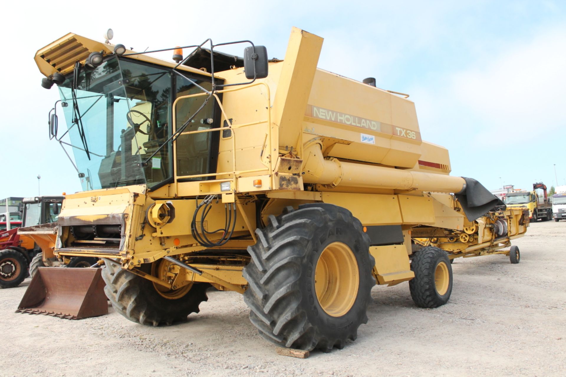 Ford New Holland TX-36 Combine - 0cc Tractor