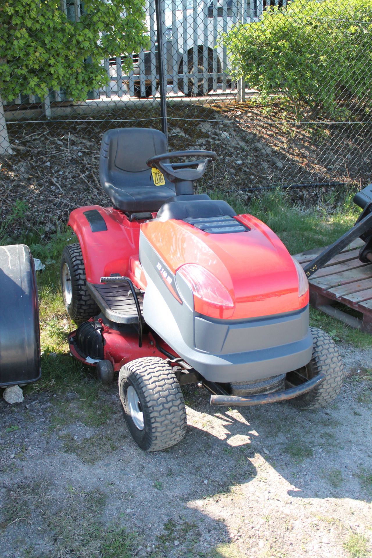 CASTLE GARDEN RIDE ON MOWER