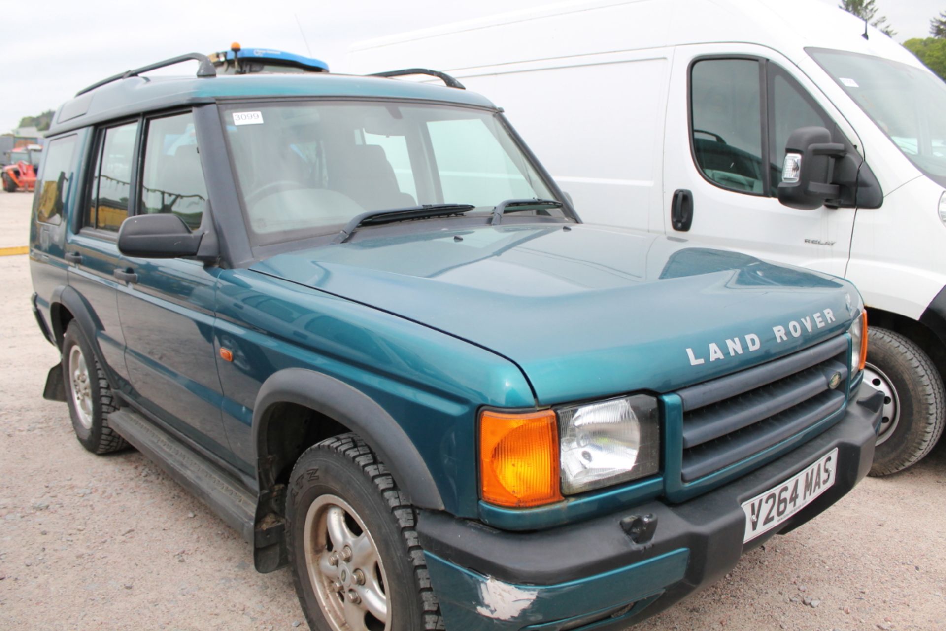 Land Rover Discovery Td5 Gs - 2495cc Estate - Image 3 of 3