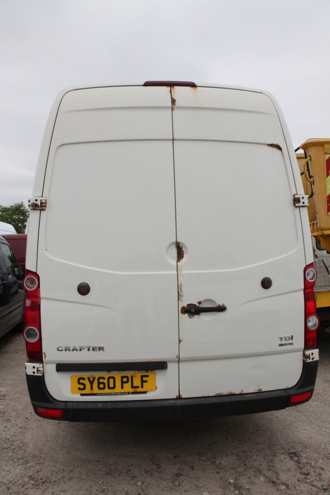 Volkswagen Crafter 35 Blue Tdi 109 L - 2461cc Van - Image 2 of 3