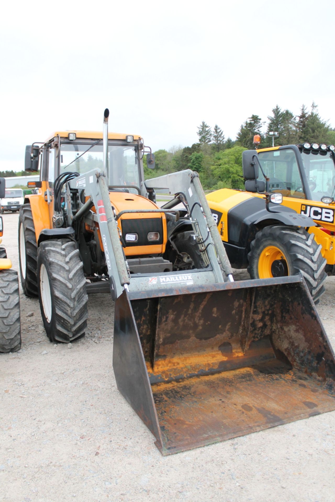 Renault Ceres 345X - 4530cc 2 Door Tractor