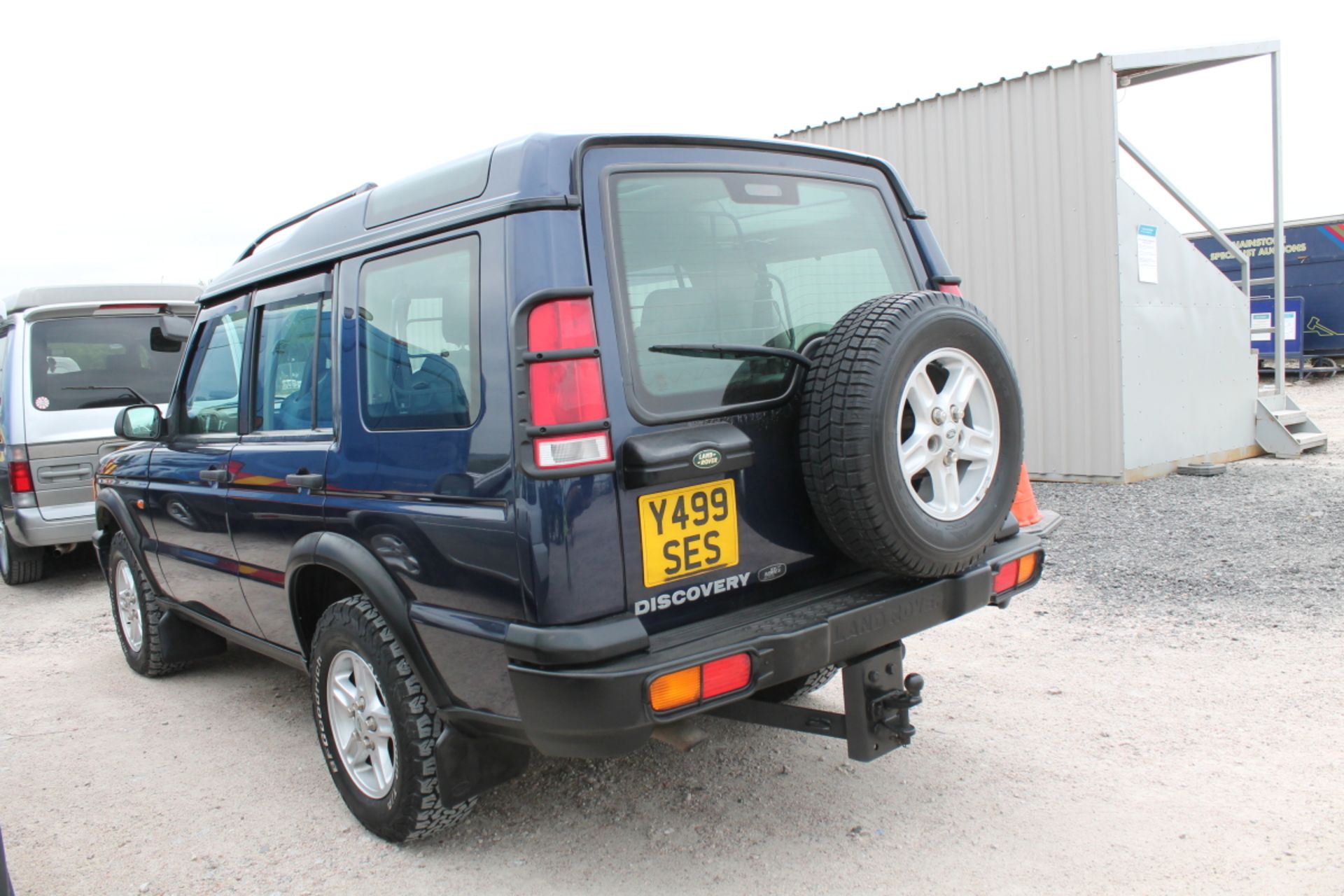 Land Rover Discovery Td5 Gs - 2495cc Estate - Image 3 of 3