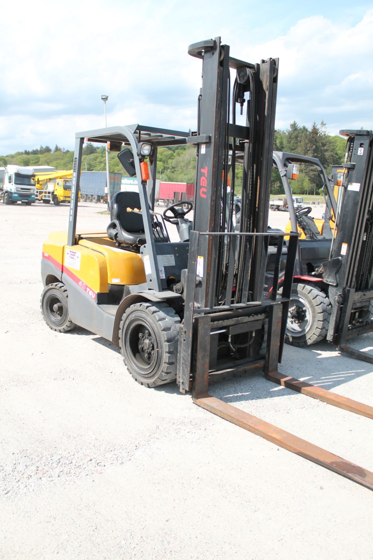 Year 2016 , TEU FD40T Masted Forklift , Displays 1861 hours - Not Warranted, Plus VAT, Liquidation D