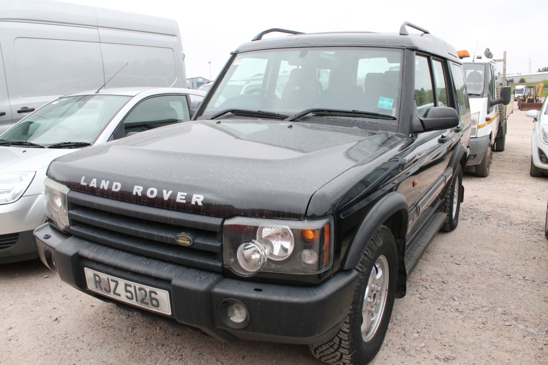 Land Rover Discovery Td5 Xs - 2495cc Estate - Image 2 of 3