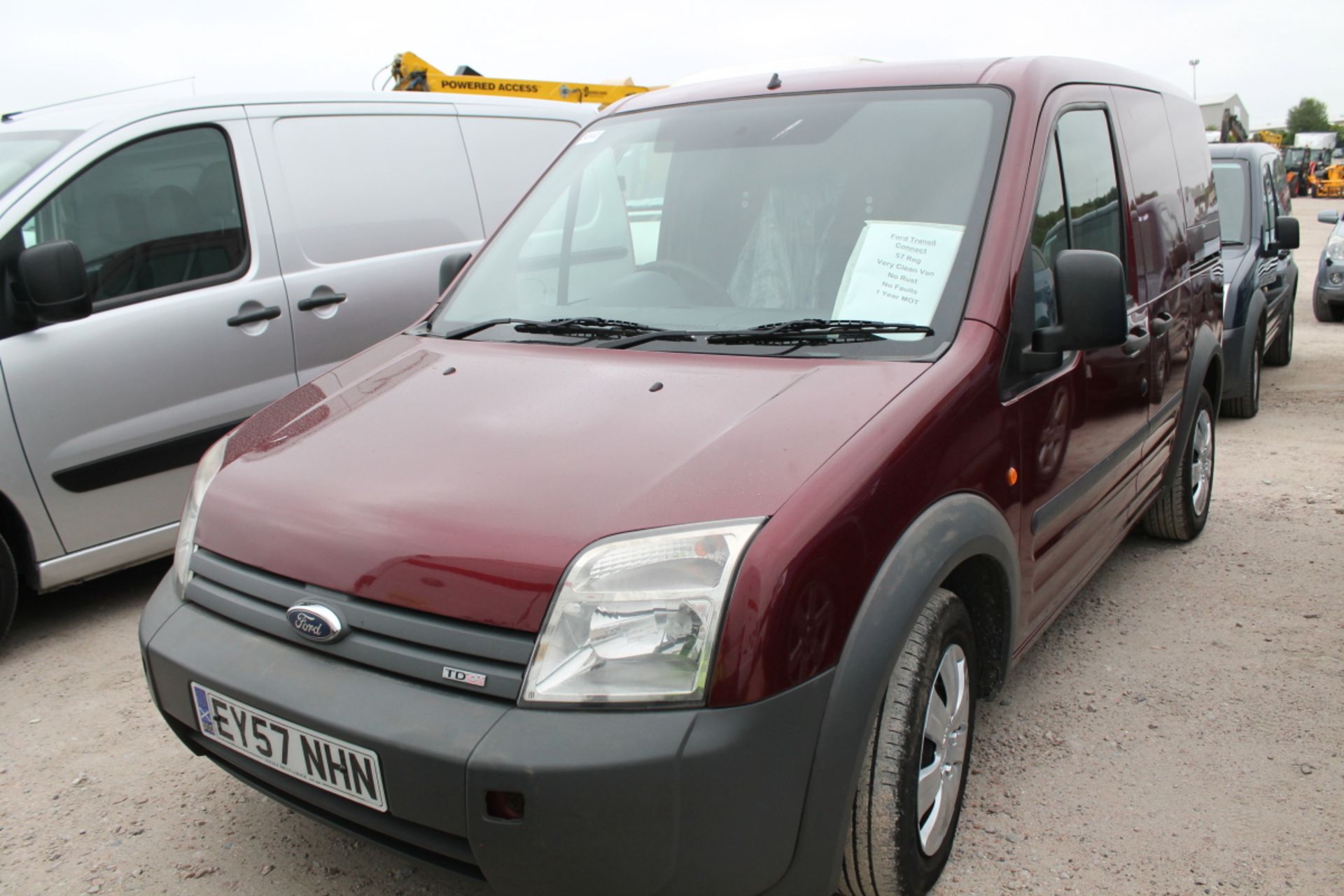 Ford Transit Conn T200 L75 - 1753cc Van - Image 2 of 3