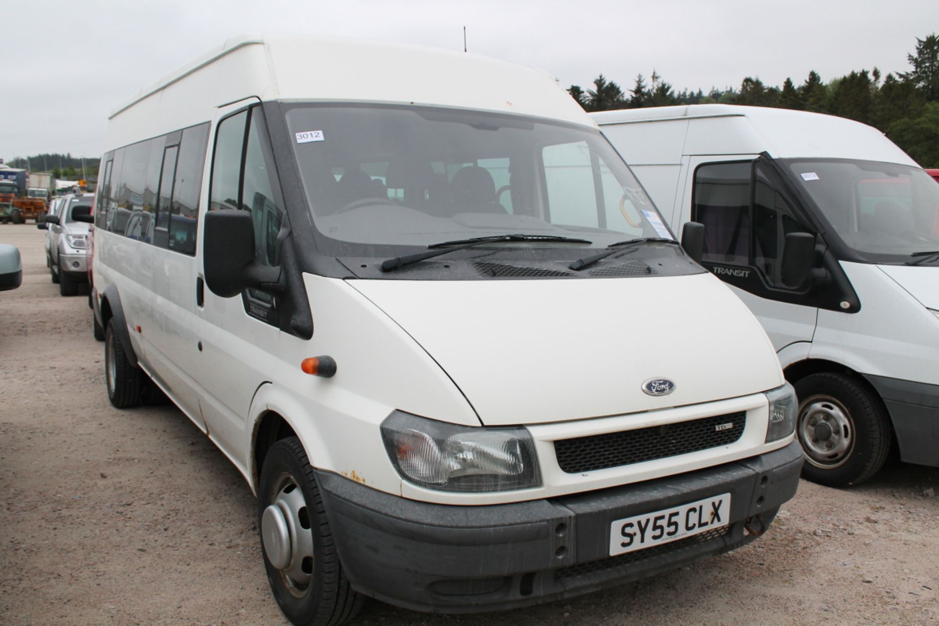 Ford Transit Minibus - 2402cc Minibus