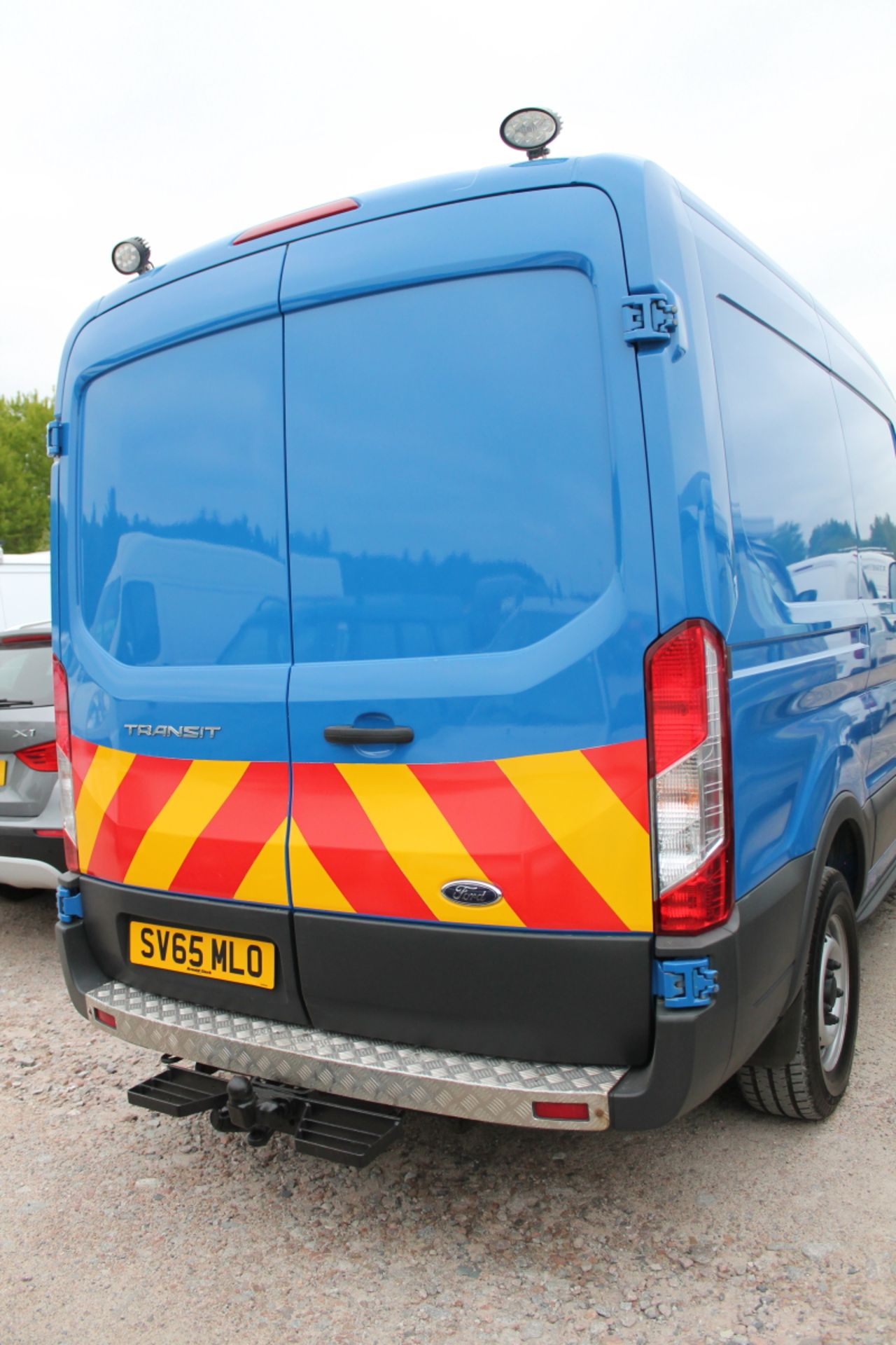 Ford Transit 350 - 2198cc 2 Door Van - Image 3 of 3