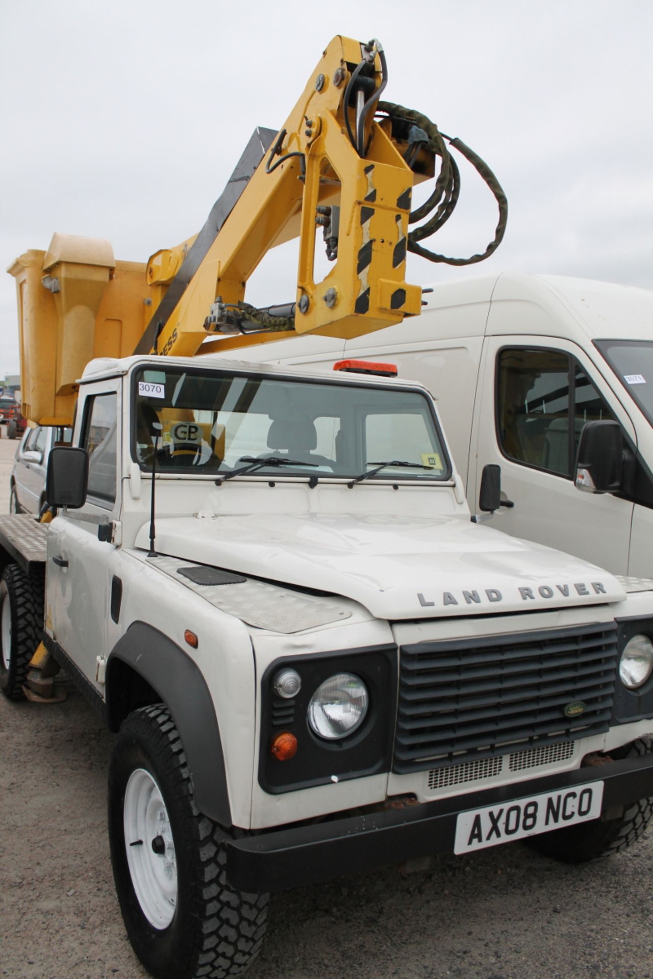 Land Rover Defender 110 Mwb - 2402cc 2 Door 4x4