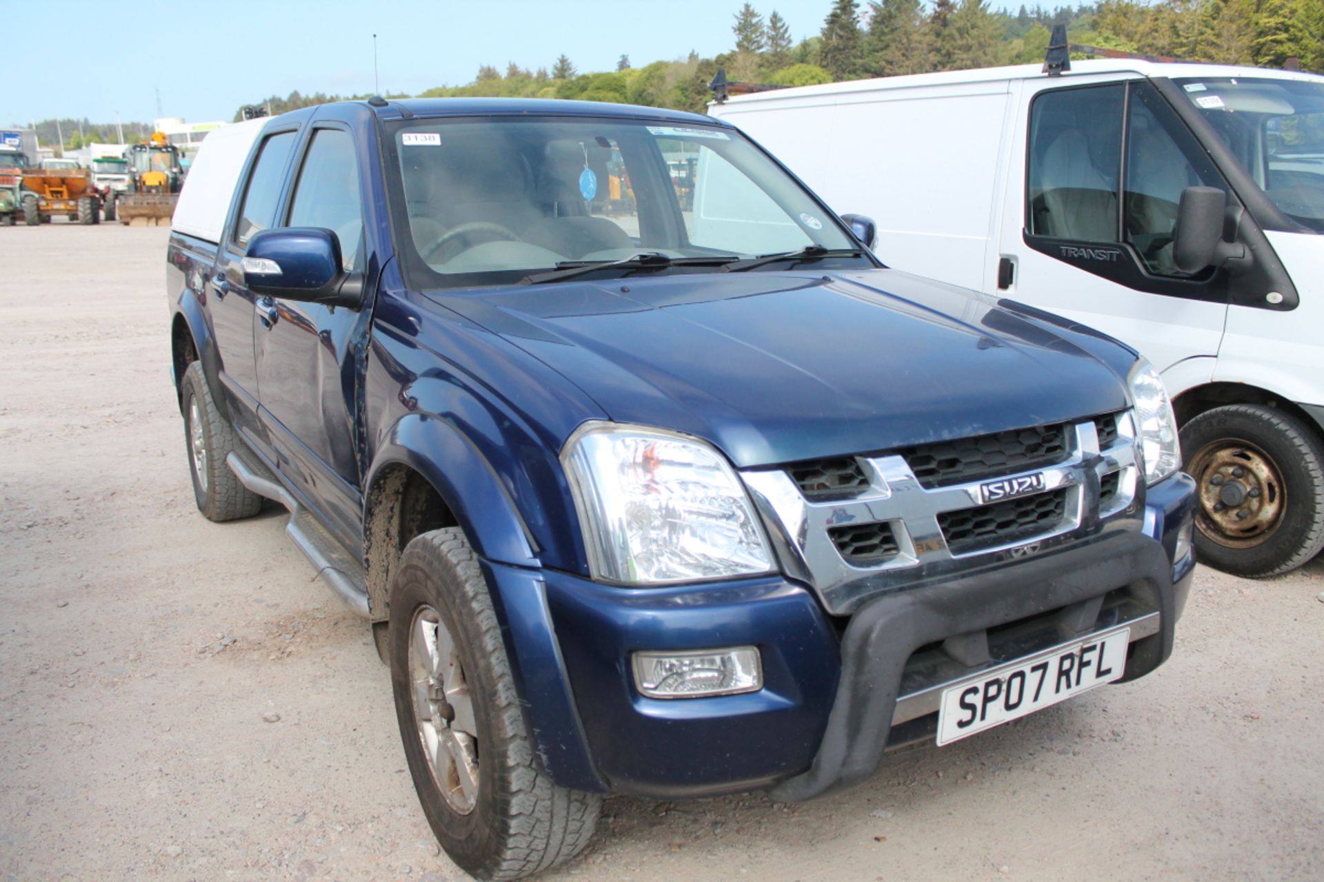 Isuzu Rodeo Denver Max Td I-c - 2499cc Pickup - Image 3 of 3