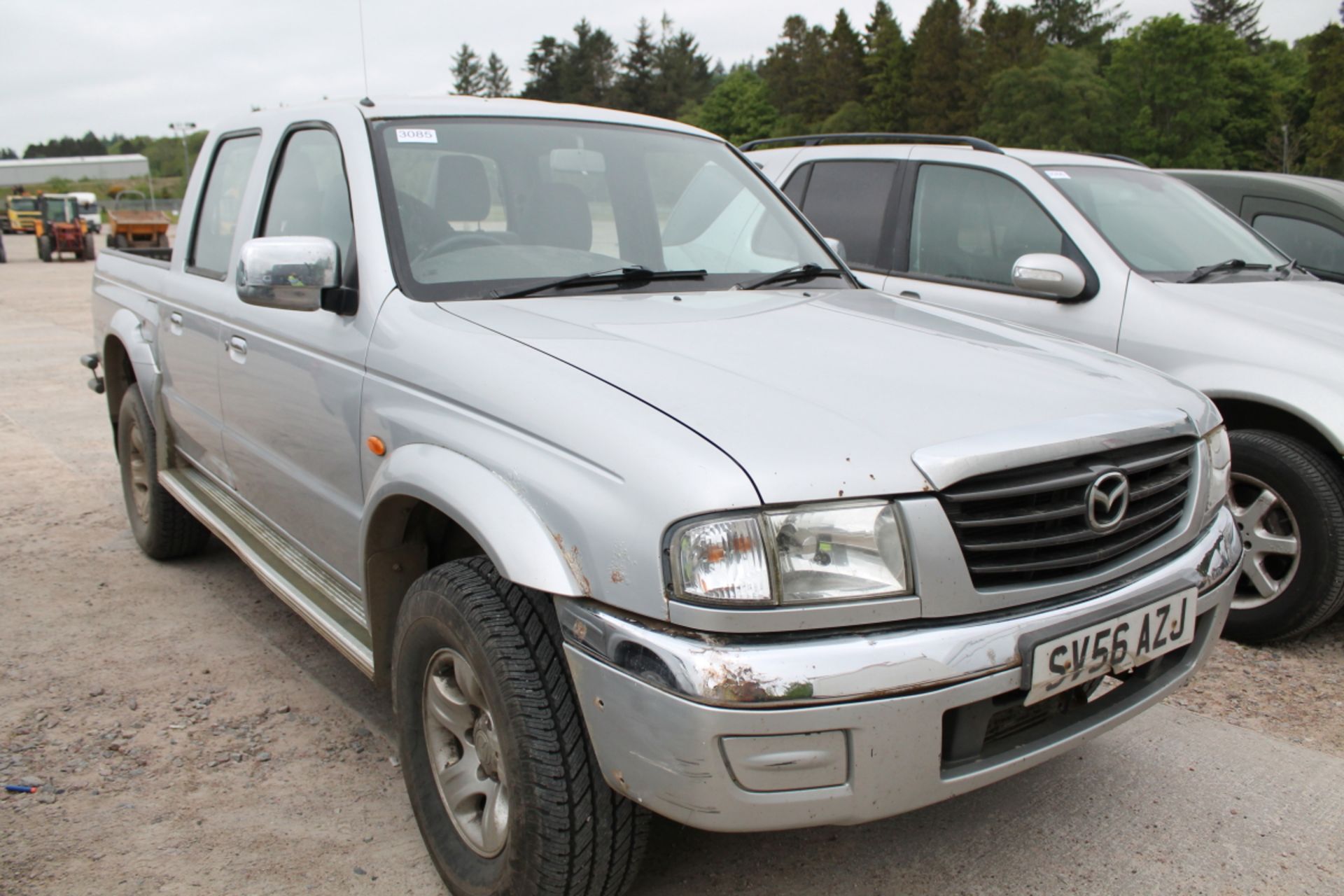 Mazda B2500 4x4 Double Cab - 2499cc Pickup - Image 3 of 3