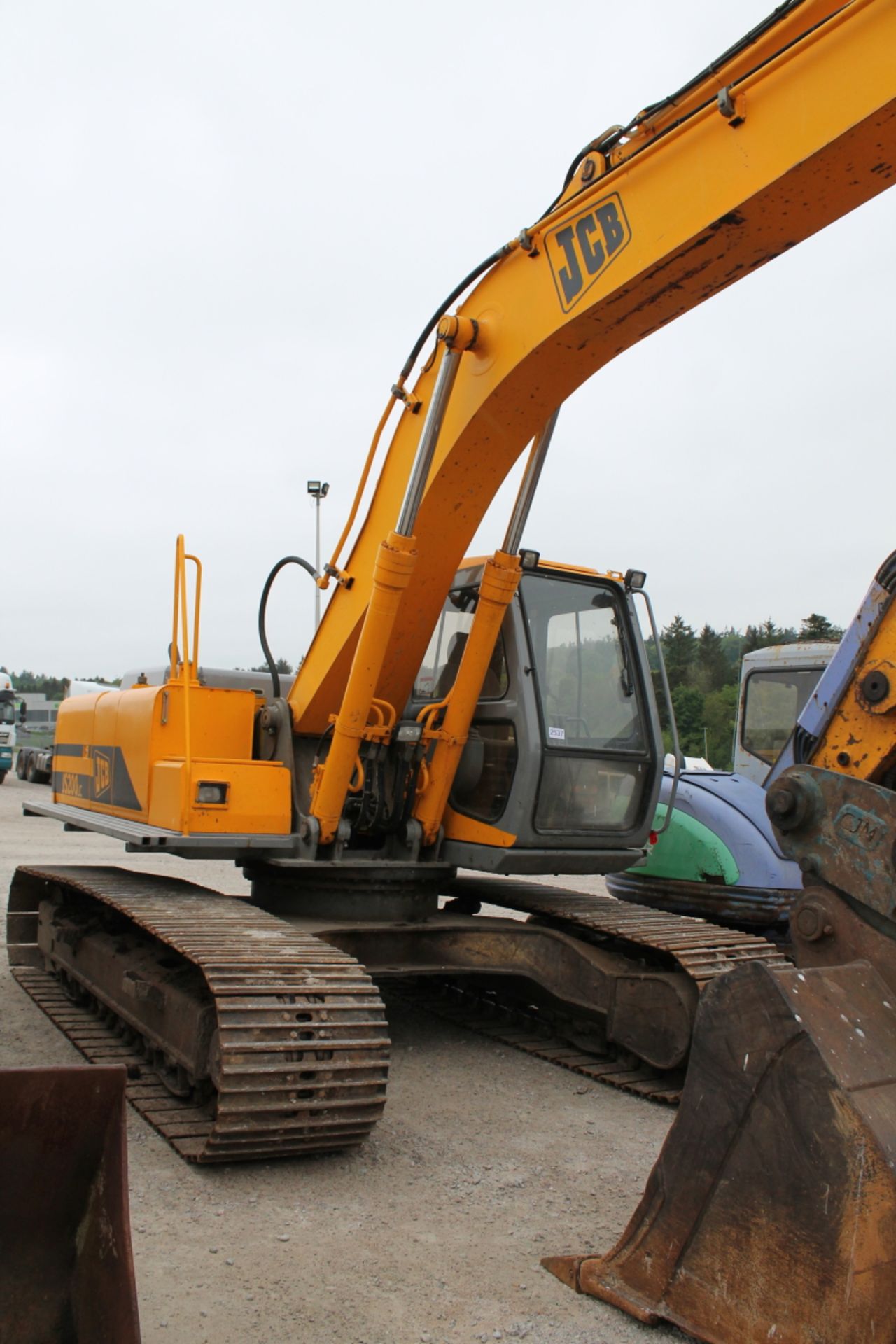 JCB JS 220, Year 1997, + VAT,