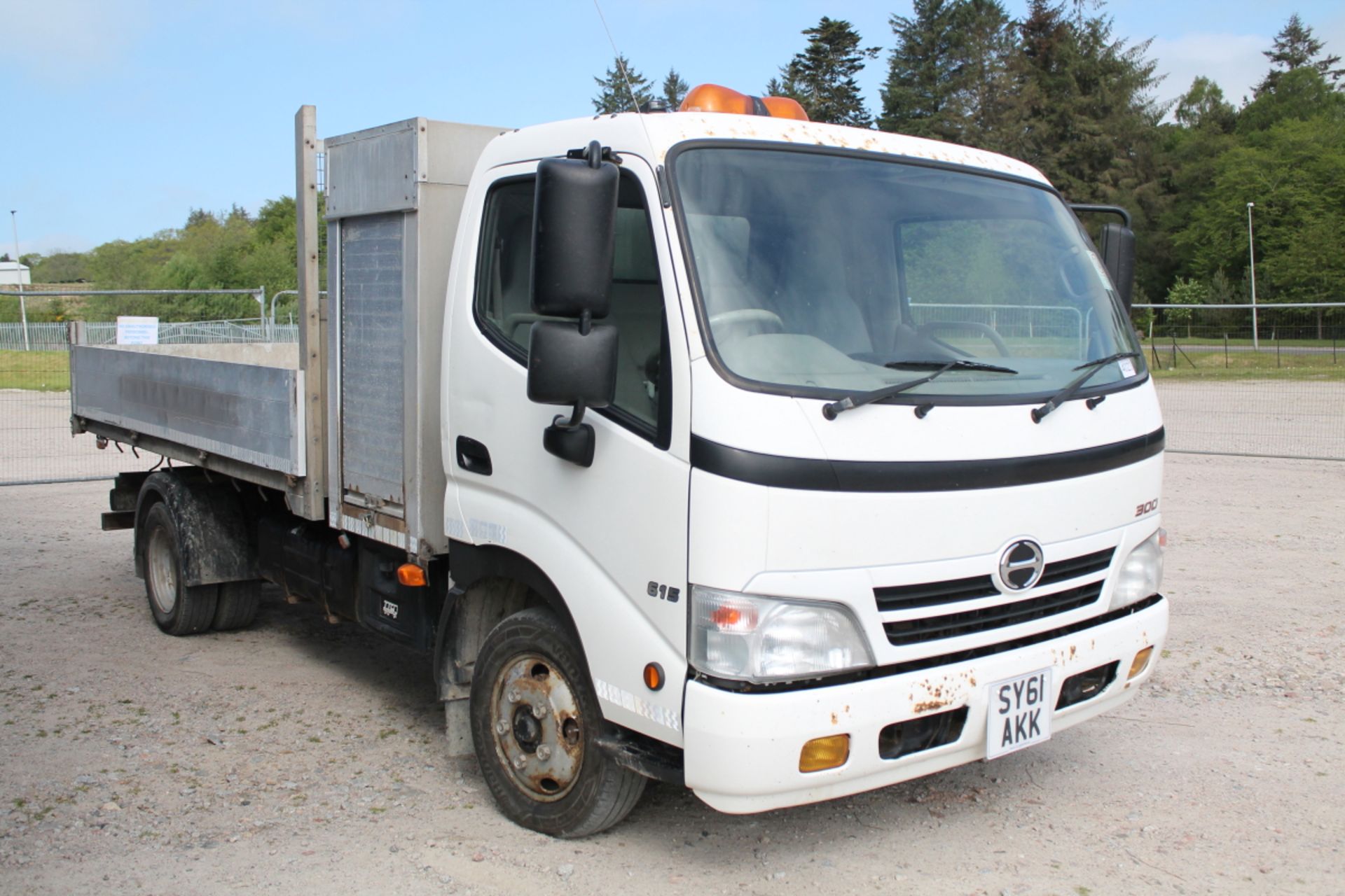 Hino 300 Series Xzu415r-hkmmdw3 Day - 4009cc Truck