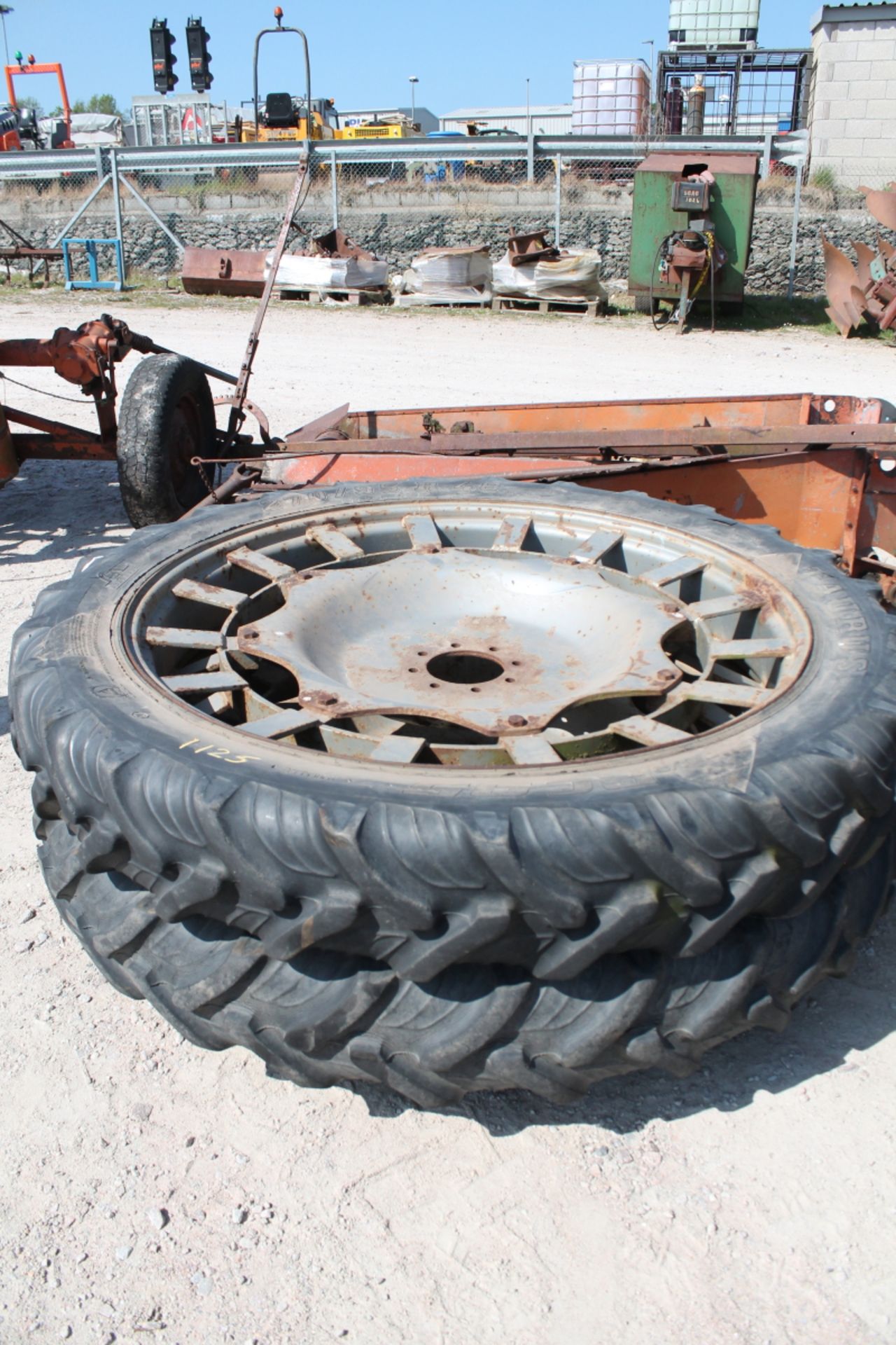 PAIR ROW CROP WHEELS & TYRES