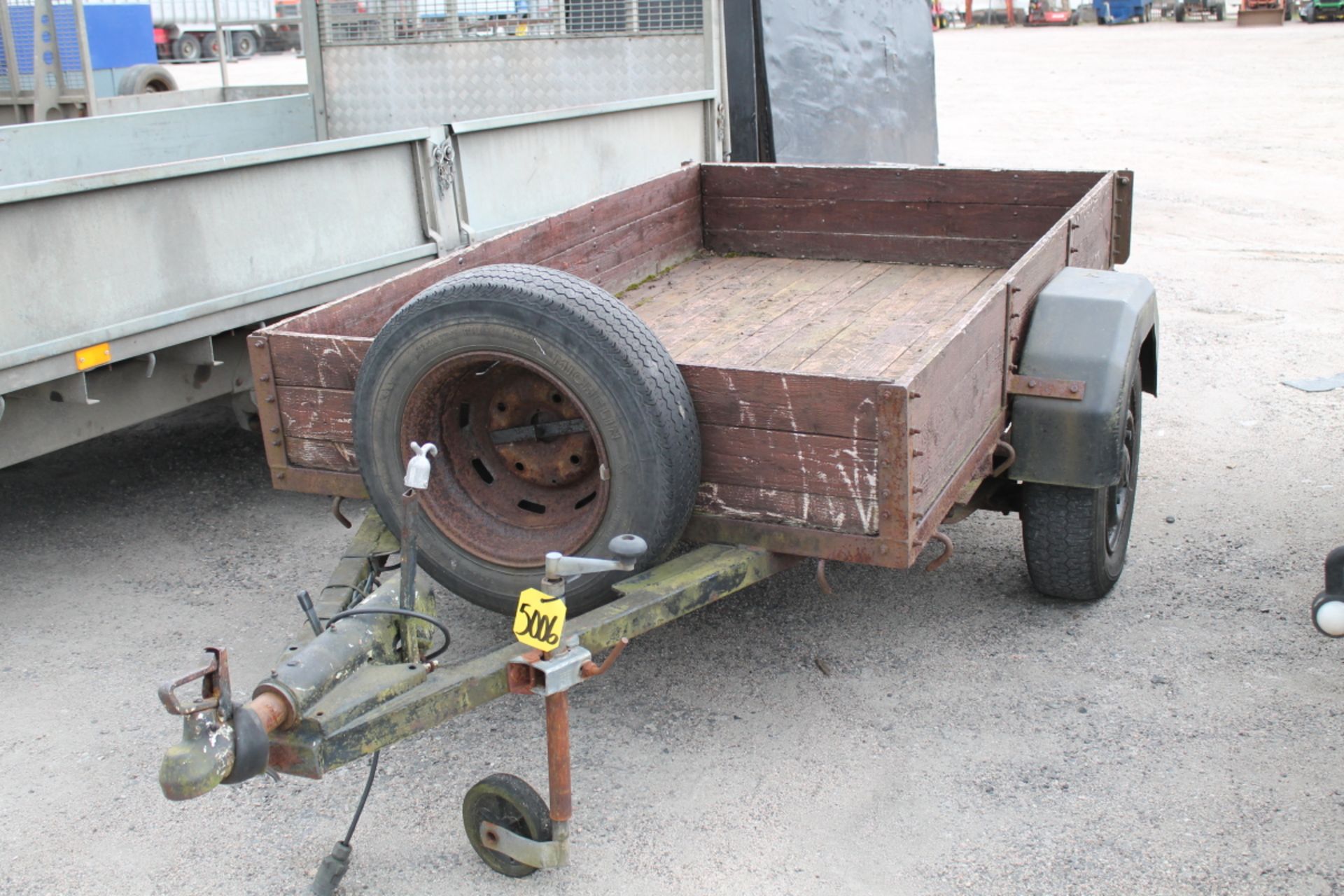 CAR TRAILER