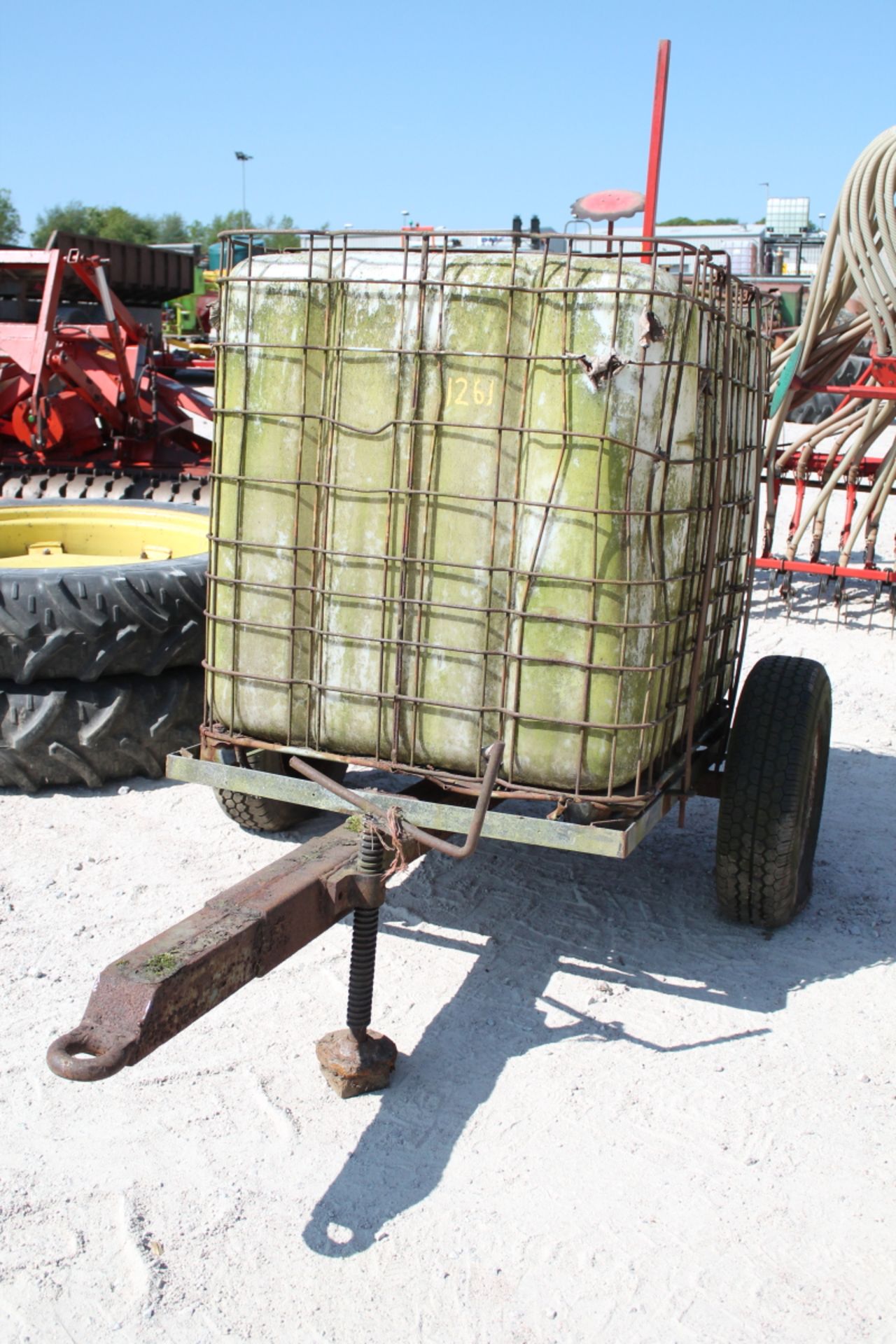 IBC TANK ON WHEELS