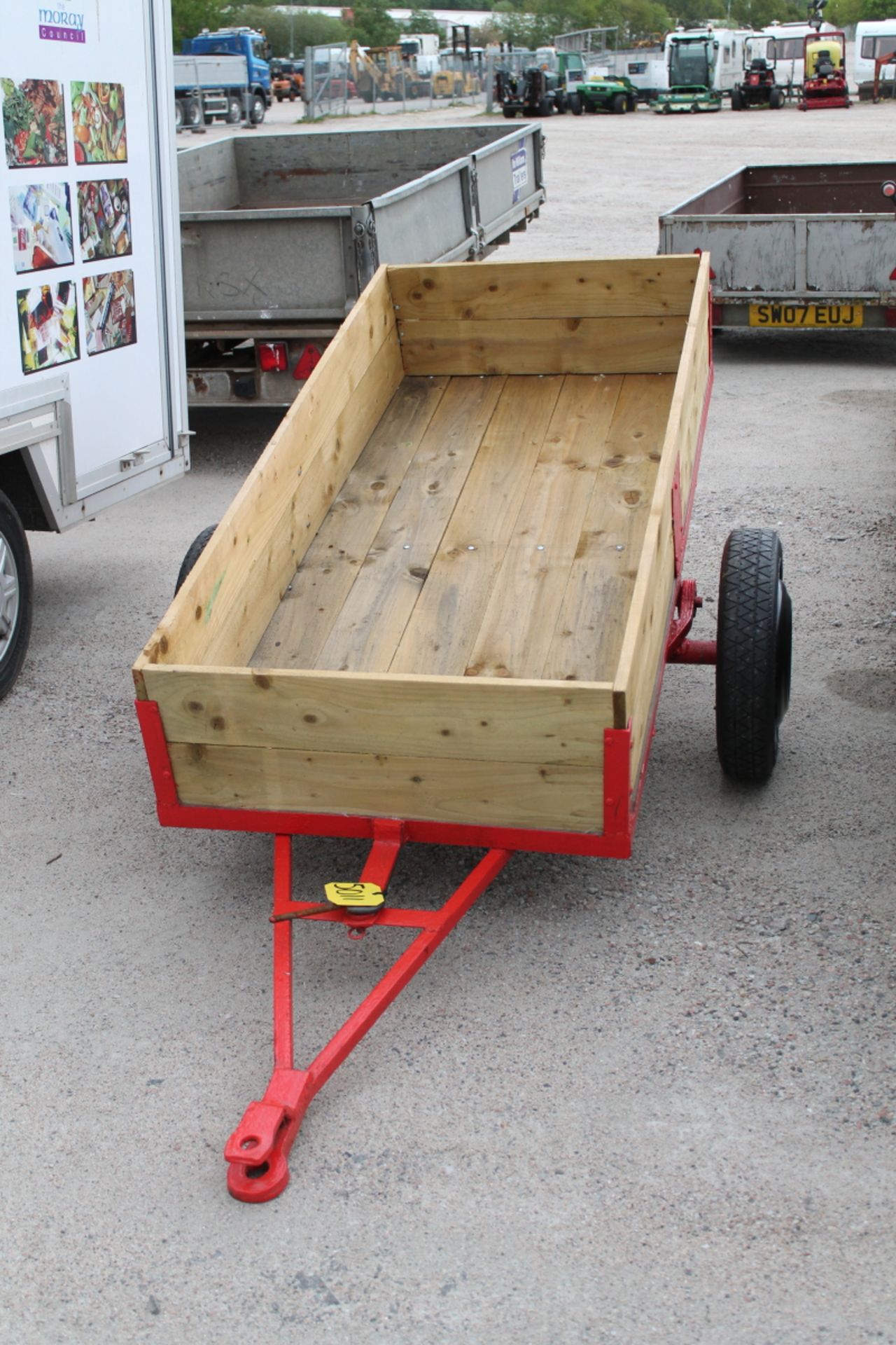 TIPPING TRAILER