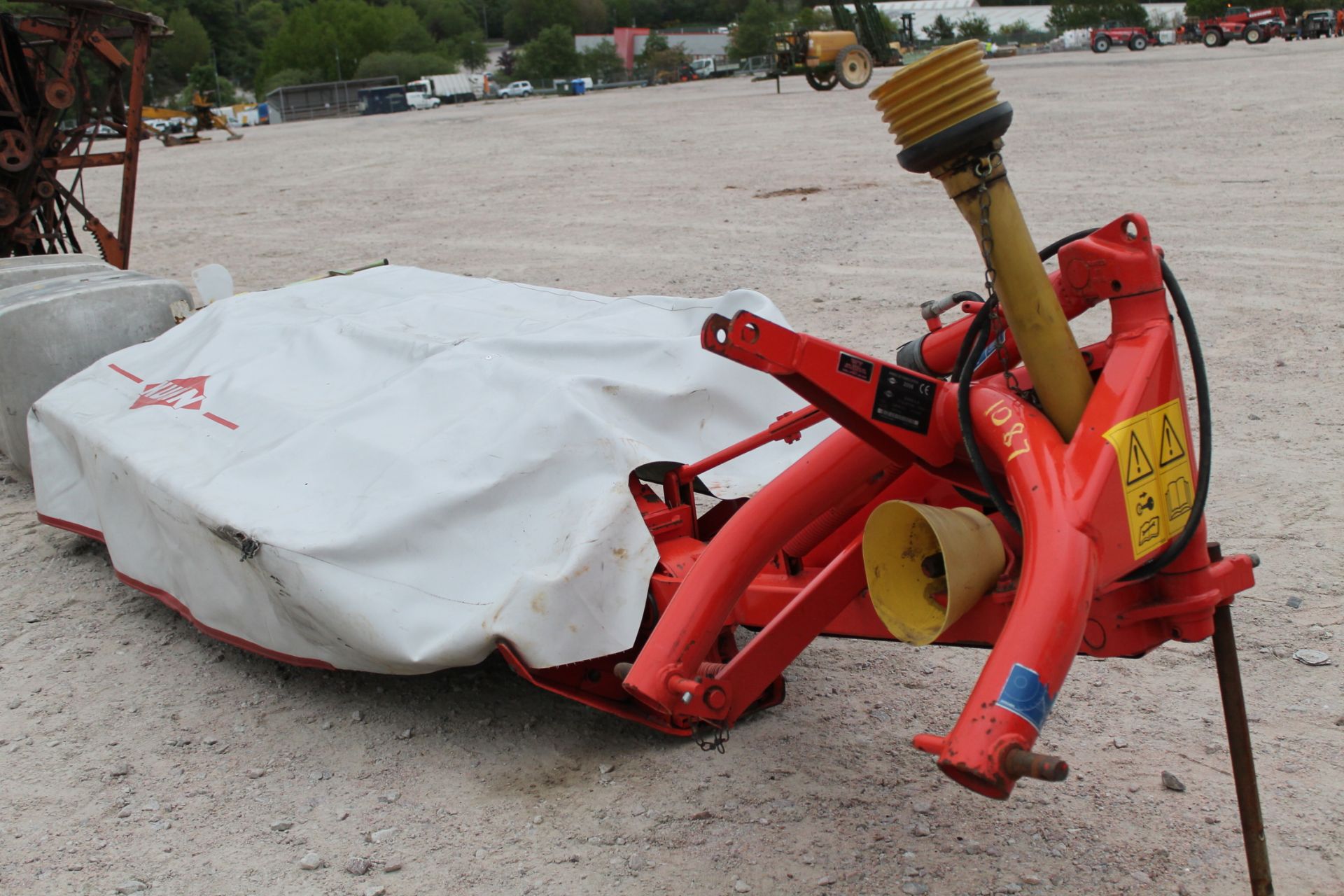 KUHN MOWER WITH PTO