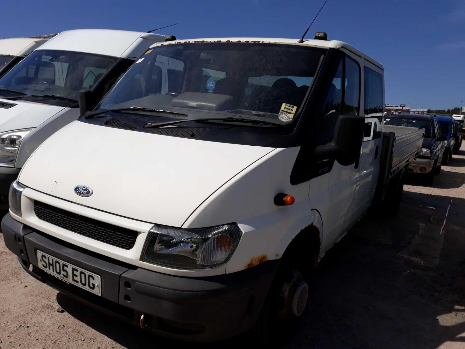 Ford Transit 350 Lwb - 2402cc 2 Door Pickup - Image 2 of 3