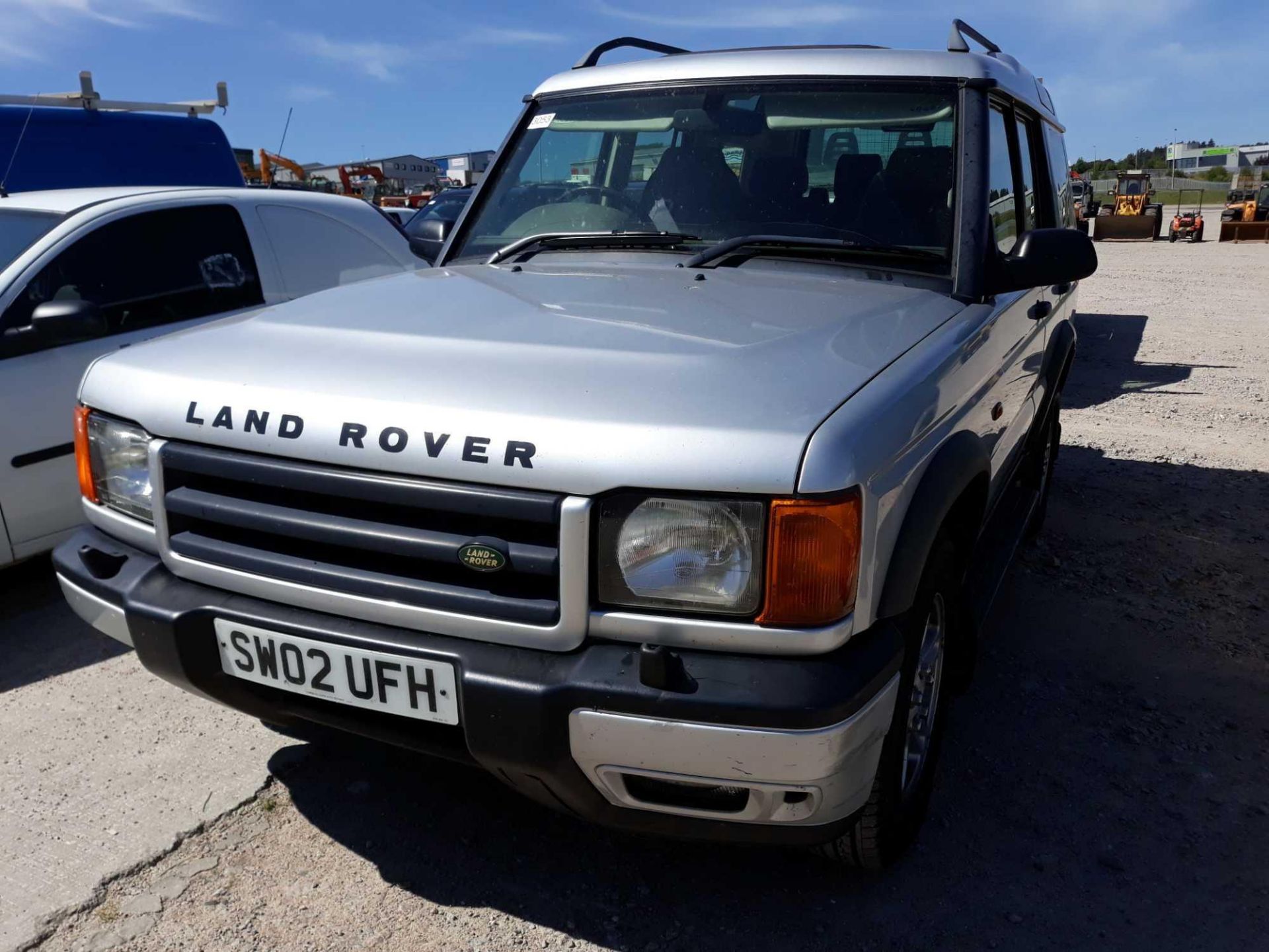 Land Rover Discovery Tdi Gs - 2495cc Estate - Image 2 of 3