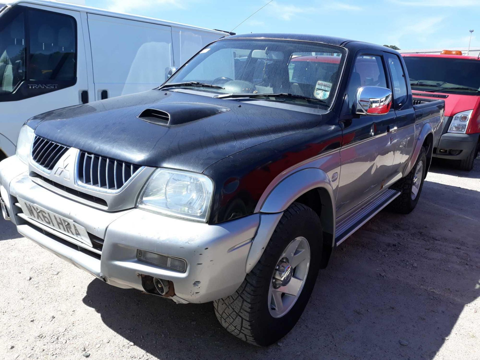 Mitsubishi L200 - 2477cc Pickup - Image 2 of 3