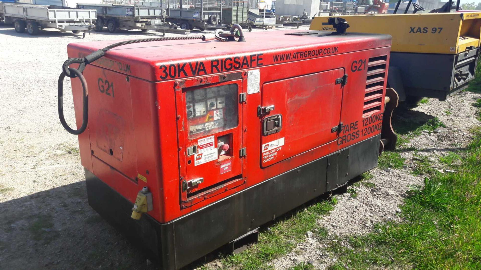 GENERATOR 30 KVA - Bild 2 aus 2