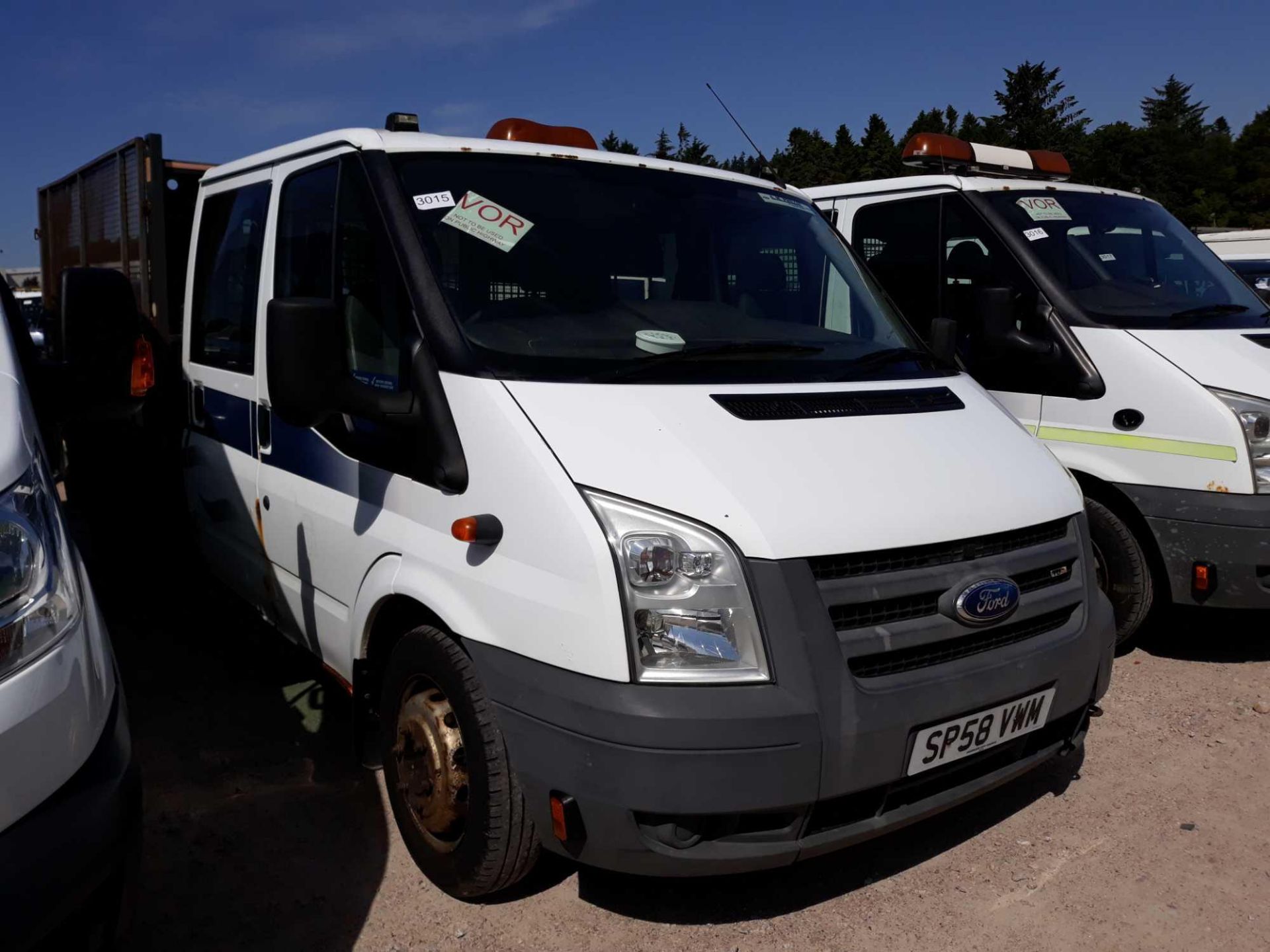 Ford Transit 100 T350l D/c Rwd - 2402cc 4 Door Pickup