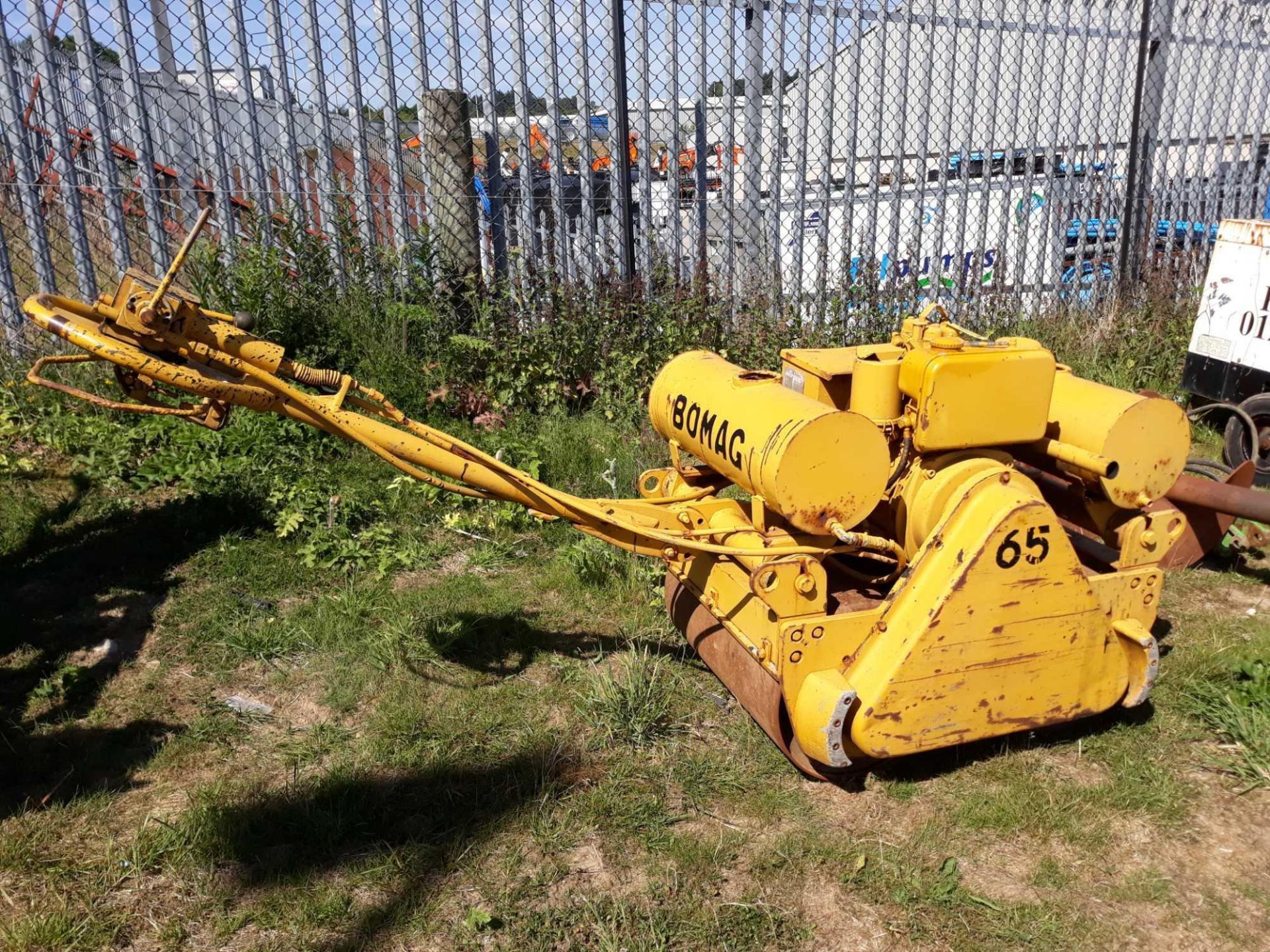 BOMAG 65 TWIN BARREL ROLLER HANDLE IN P/CABIN