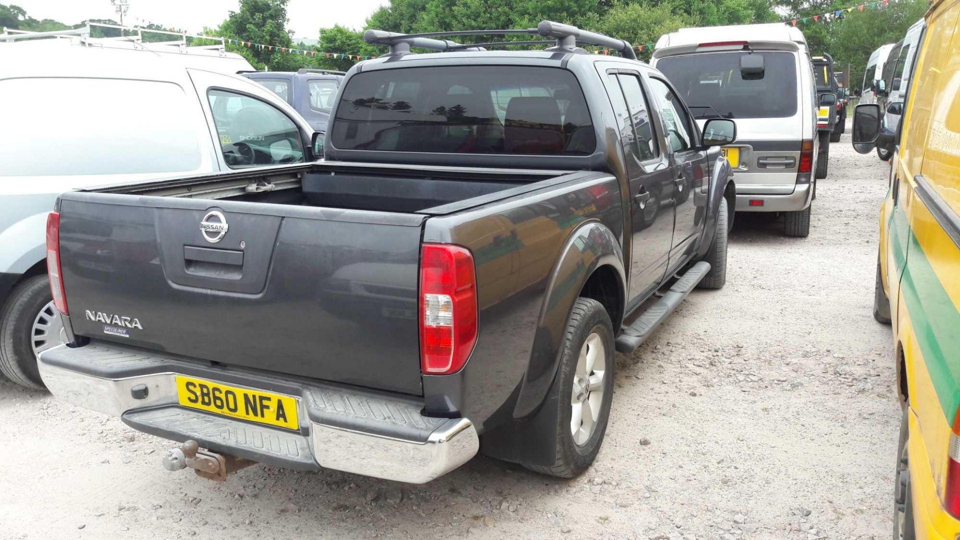 Nissan Navara Tekna D/c Dci 188 - 2488cc Pickup - Image 2 of 4