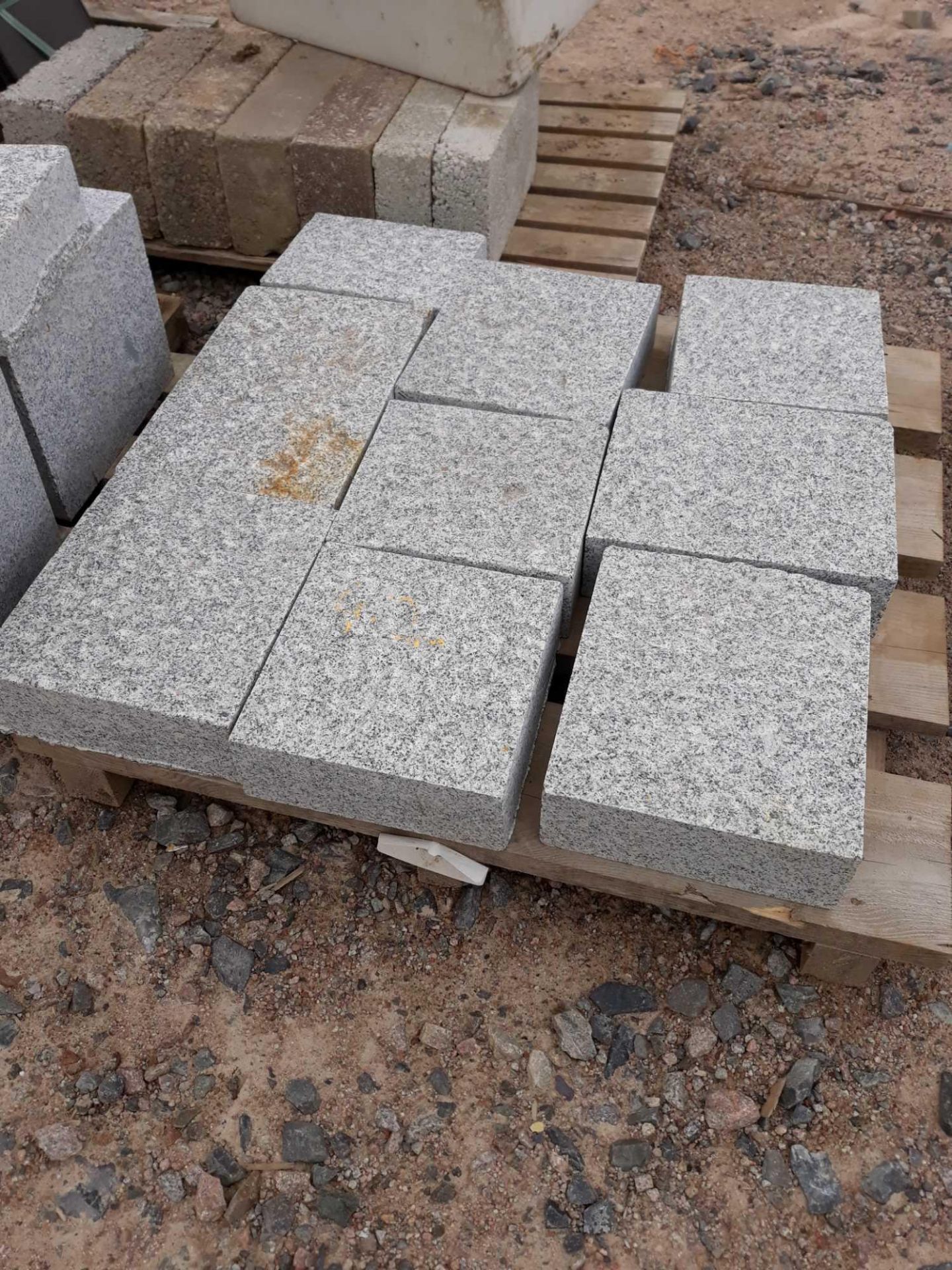 DRESSED GRANITE