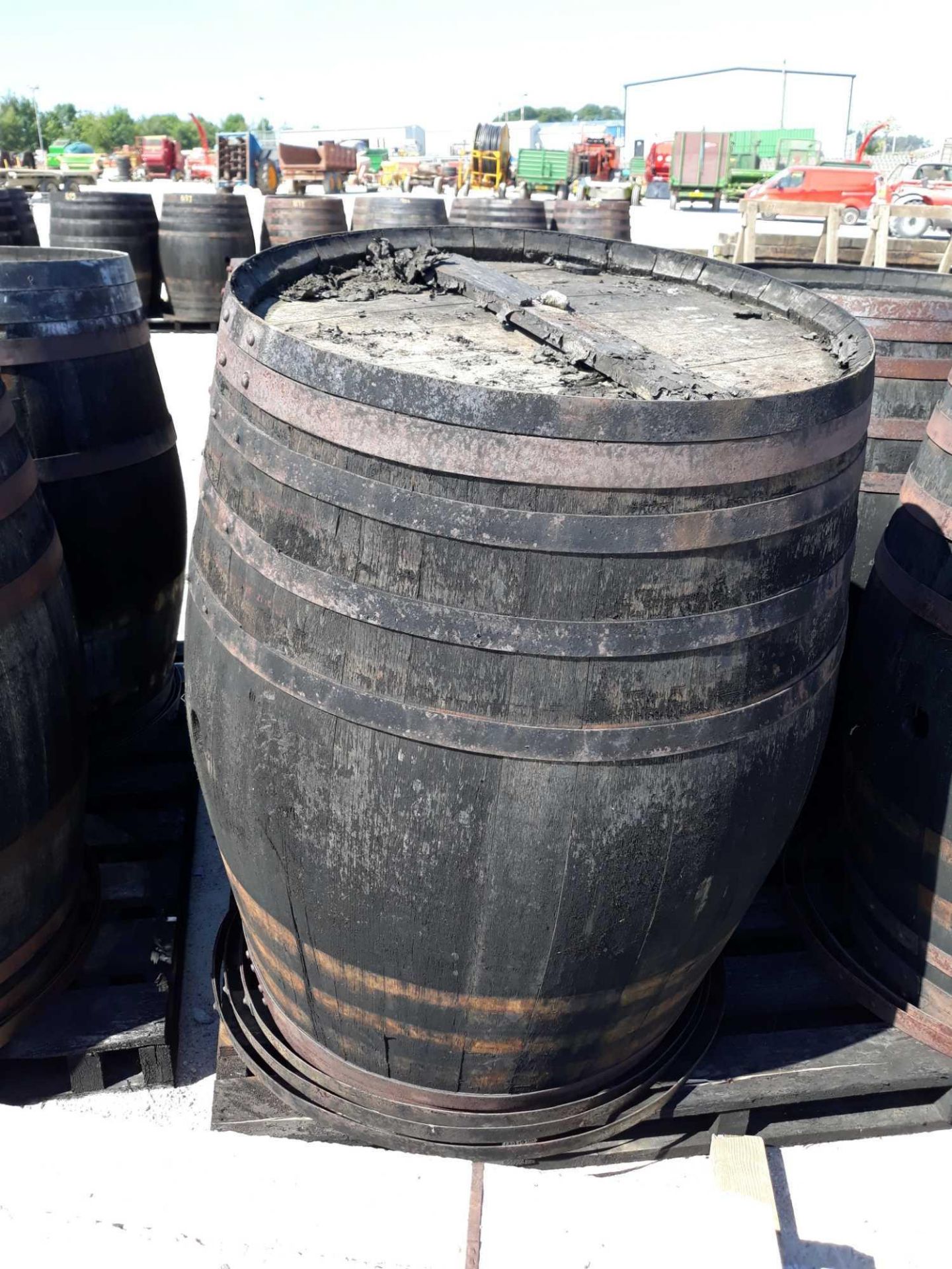 WHISKEY BARREL