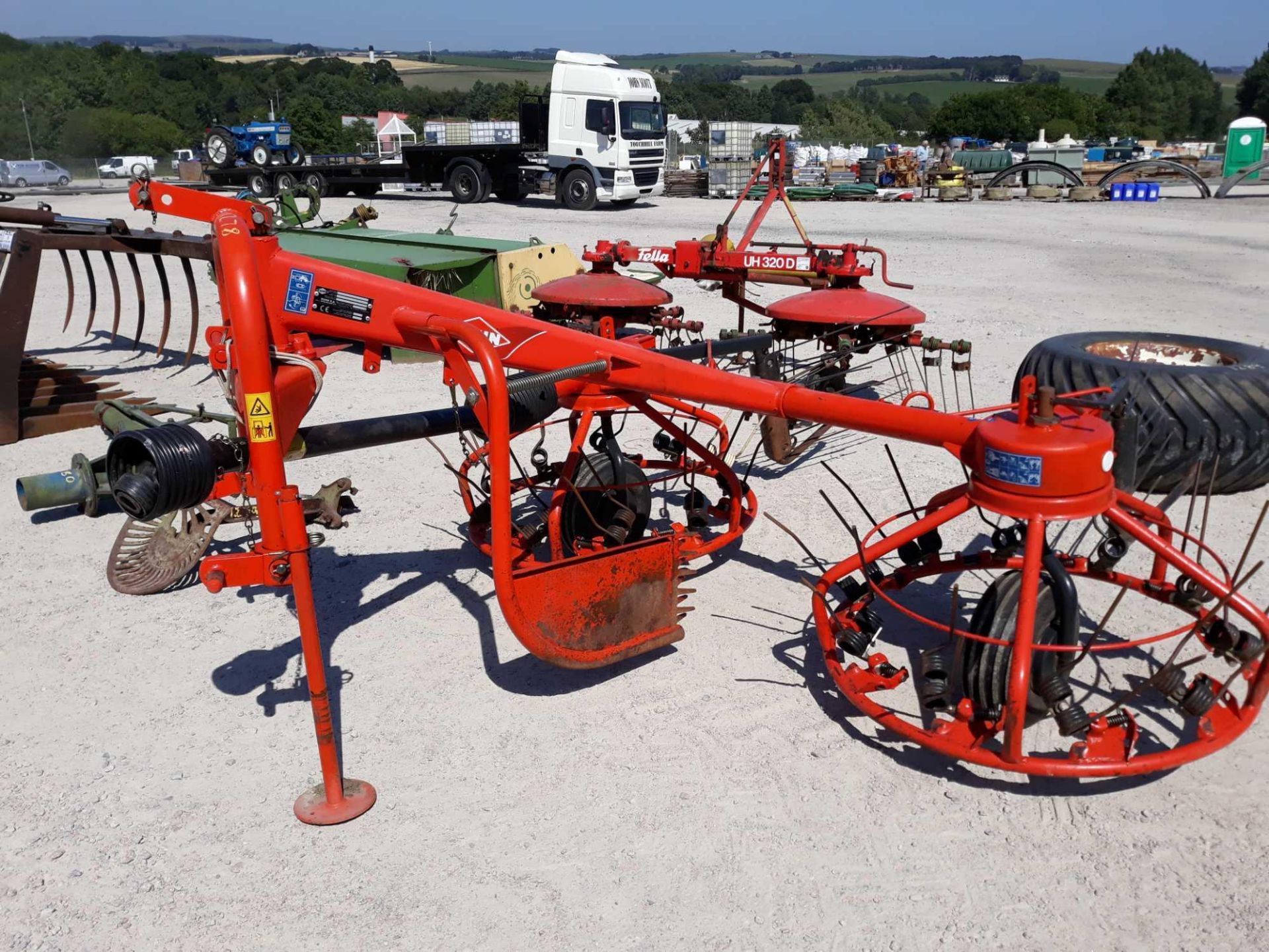 KUHN HAYBOB WITH PTO