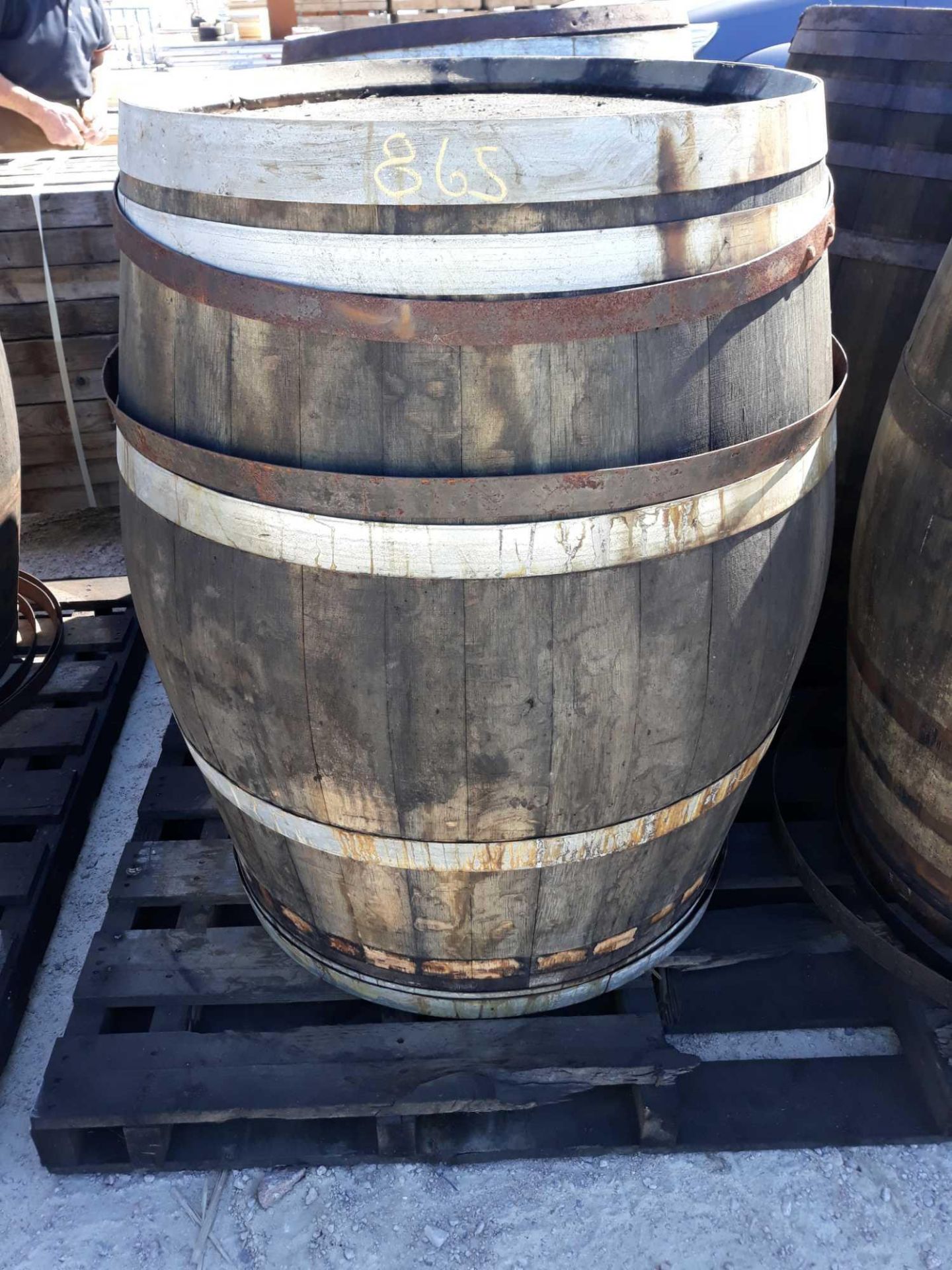 WHISKEY BARREL