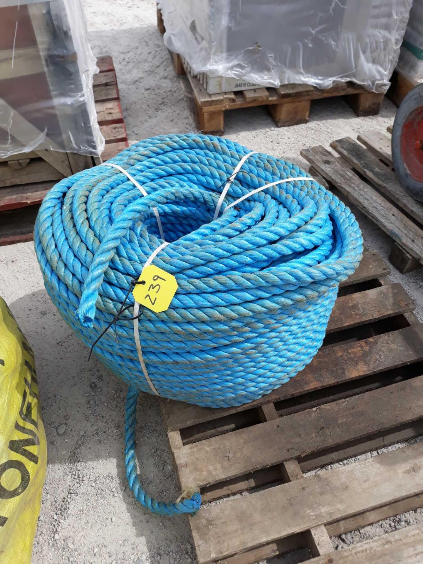 220M COIL OF 20MM POLYPROPENE ROPE