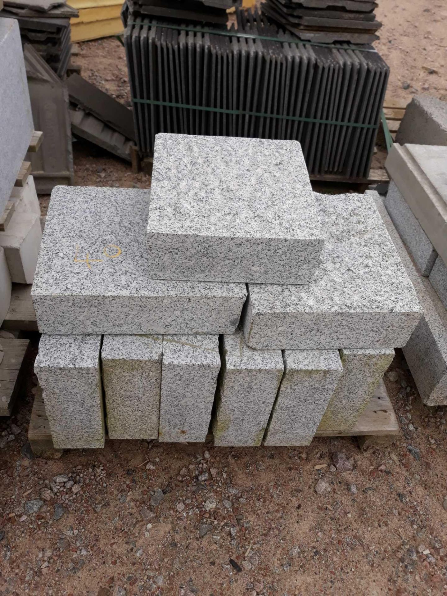 DRESSED GRANITE