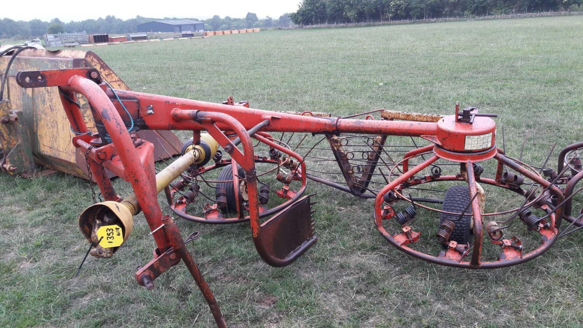 HAYBOB HAY TURNER WITH PTO