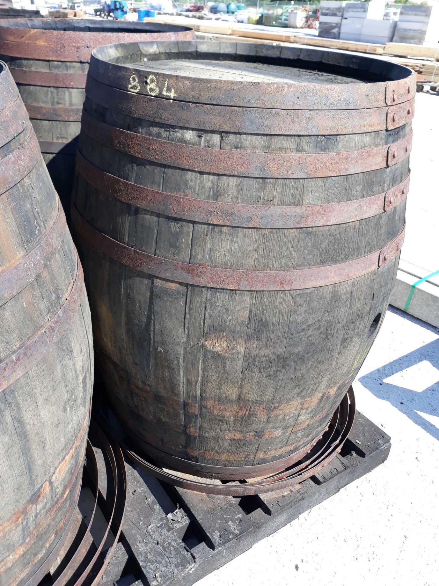 WHISKEY BARREL