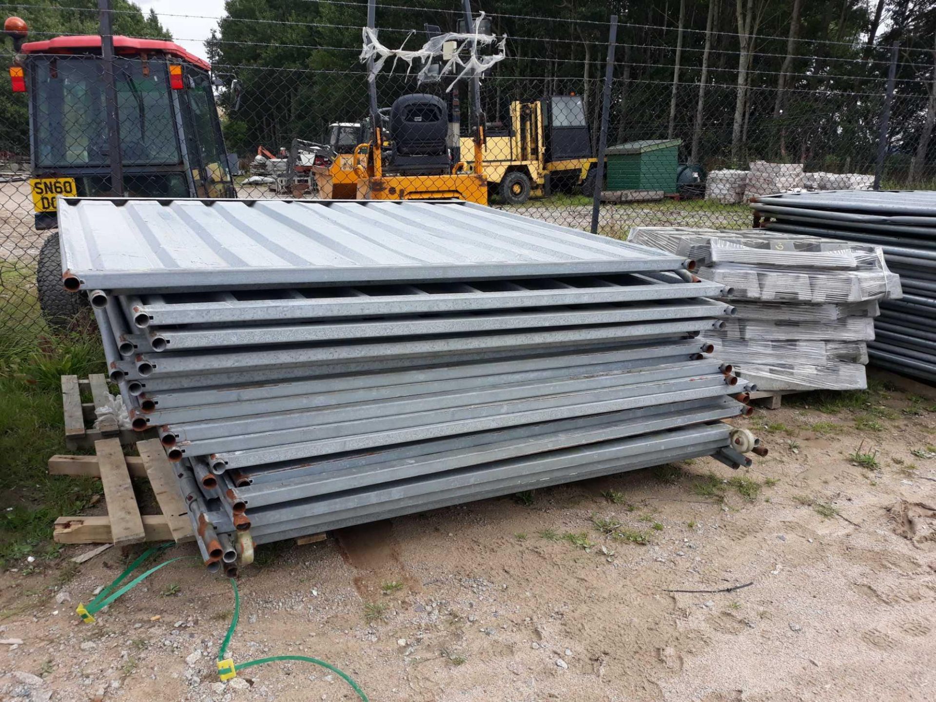23 APPROX STEEL SHEET FENCE PANELS AND FEET