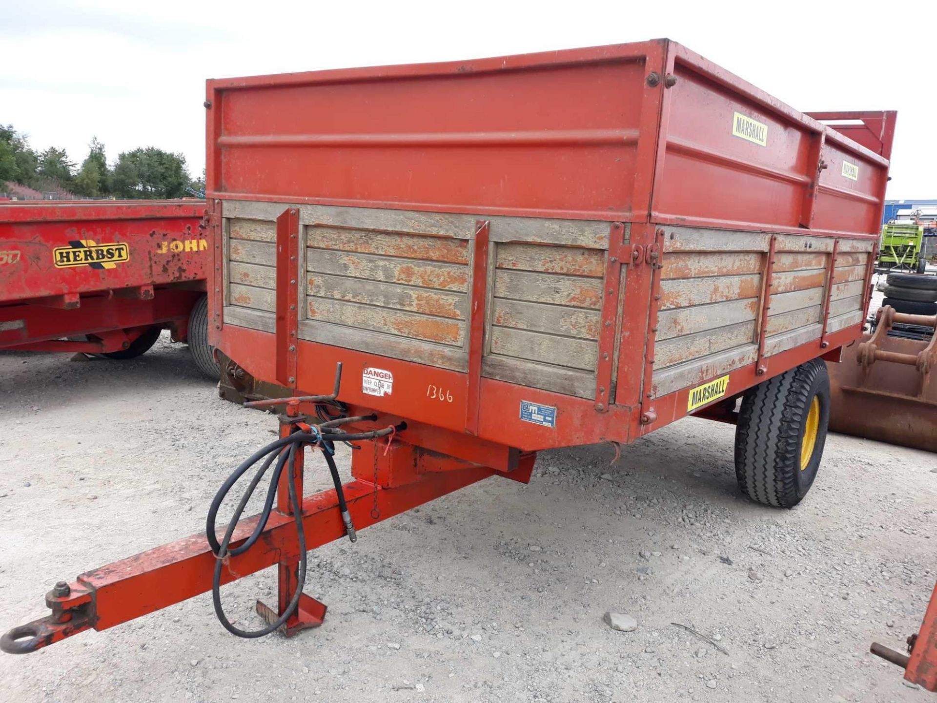 MARSHALL 5.5 TON TIPPING TRAILER C/W GRAIN SIDES