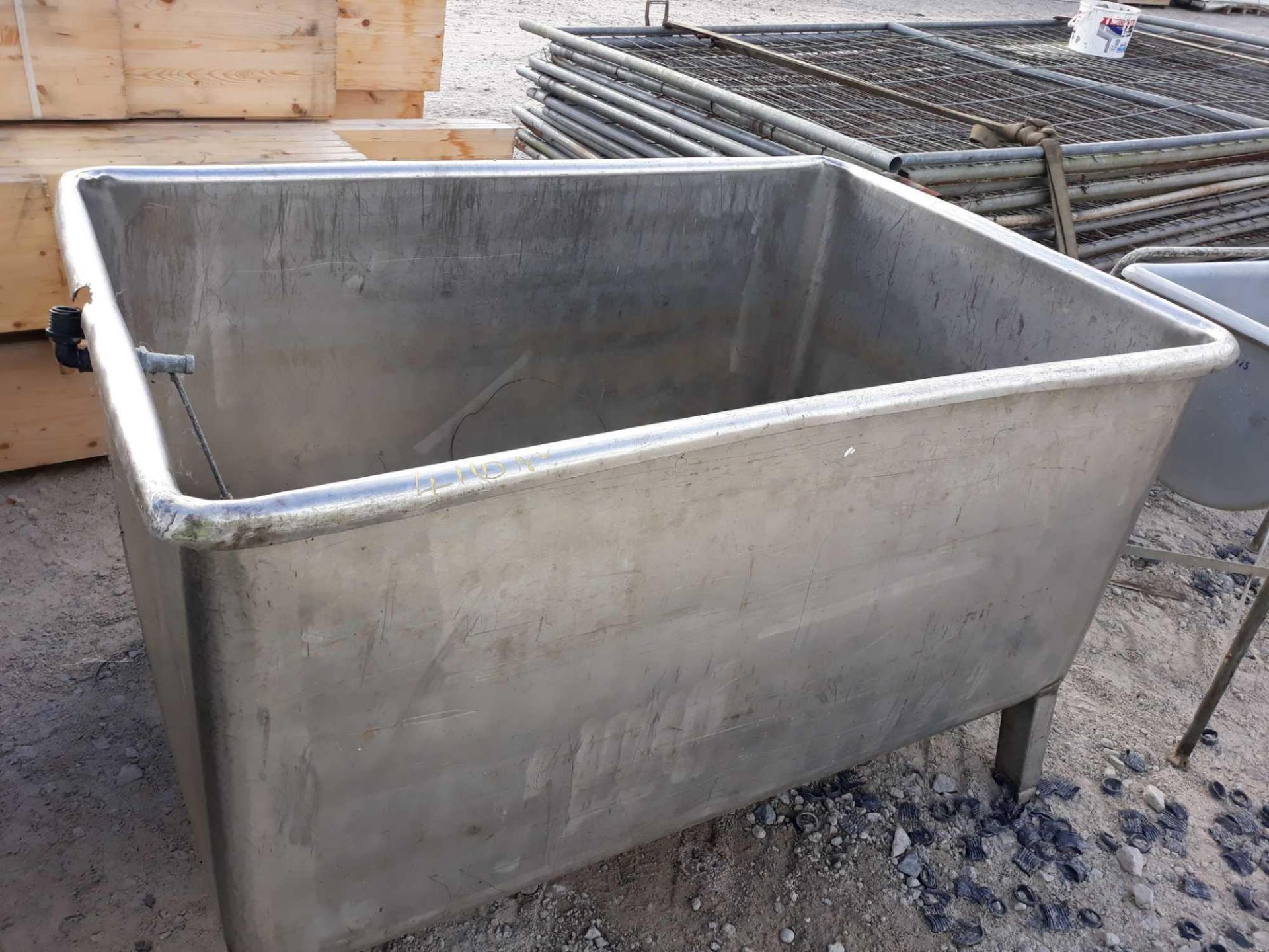 STAINLESS STEEL WASH TUBS