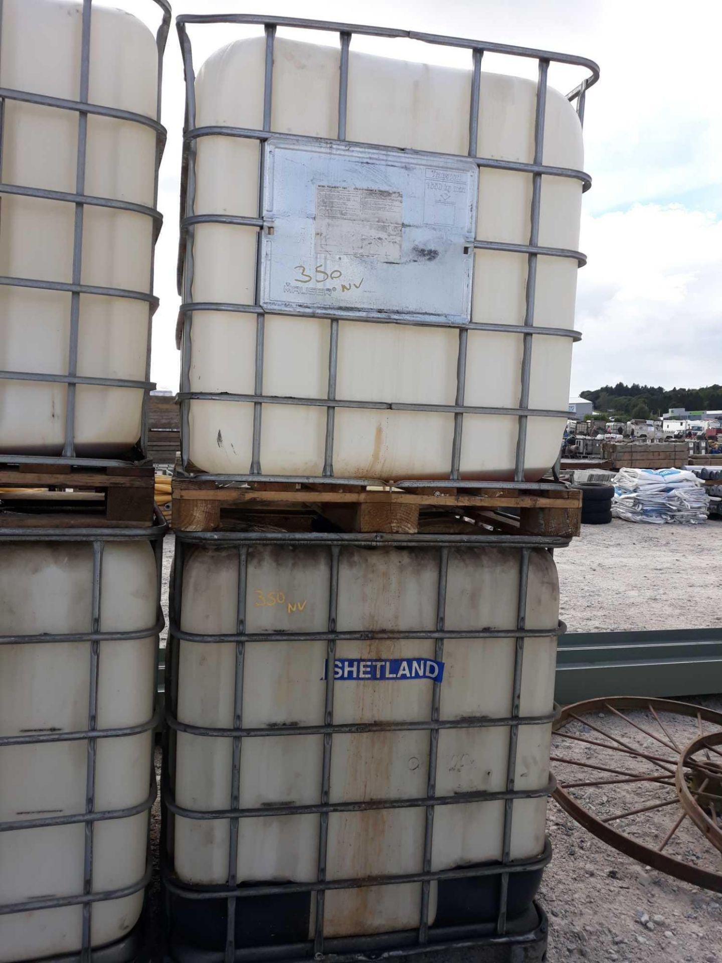 2 IBC TANKS