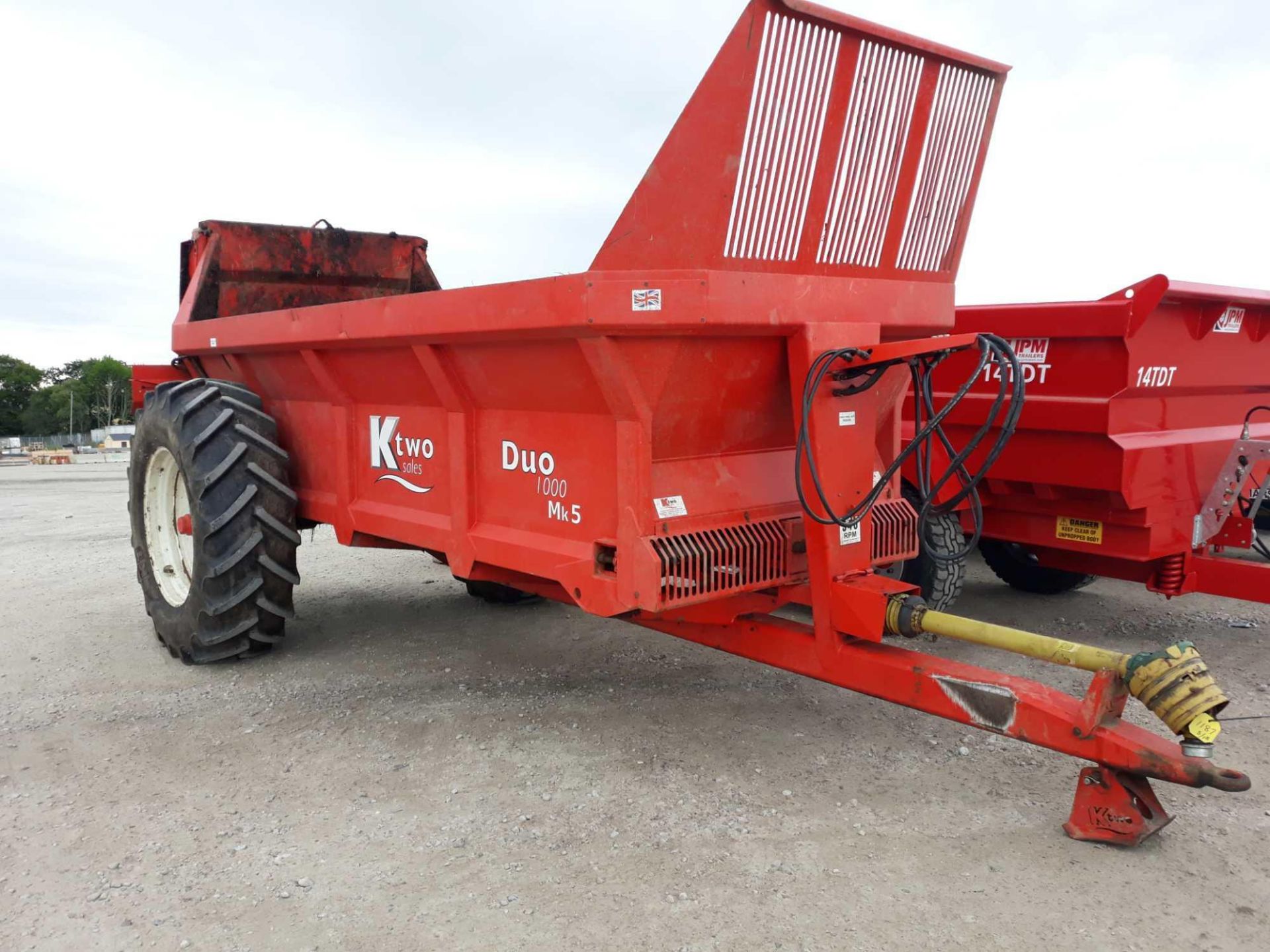 K TWO 10 TON MUCKSPREADER WITH PTO