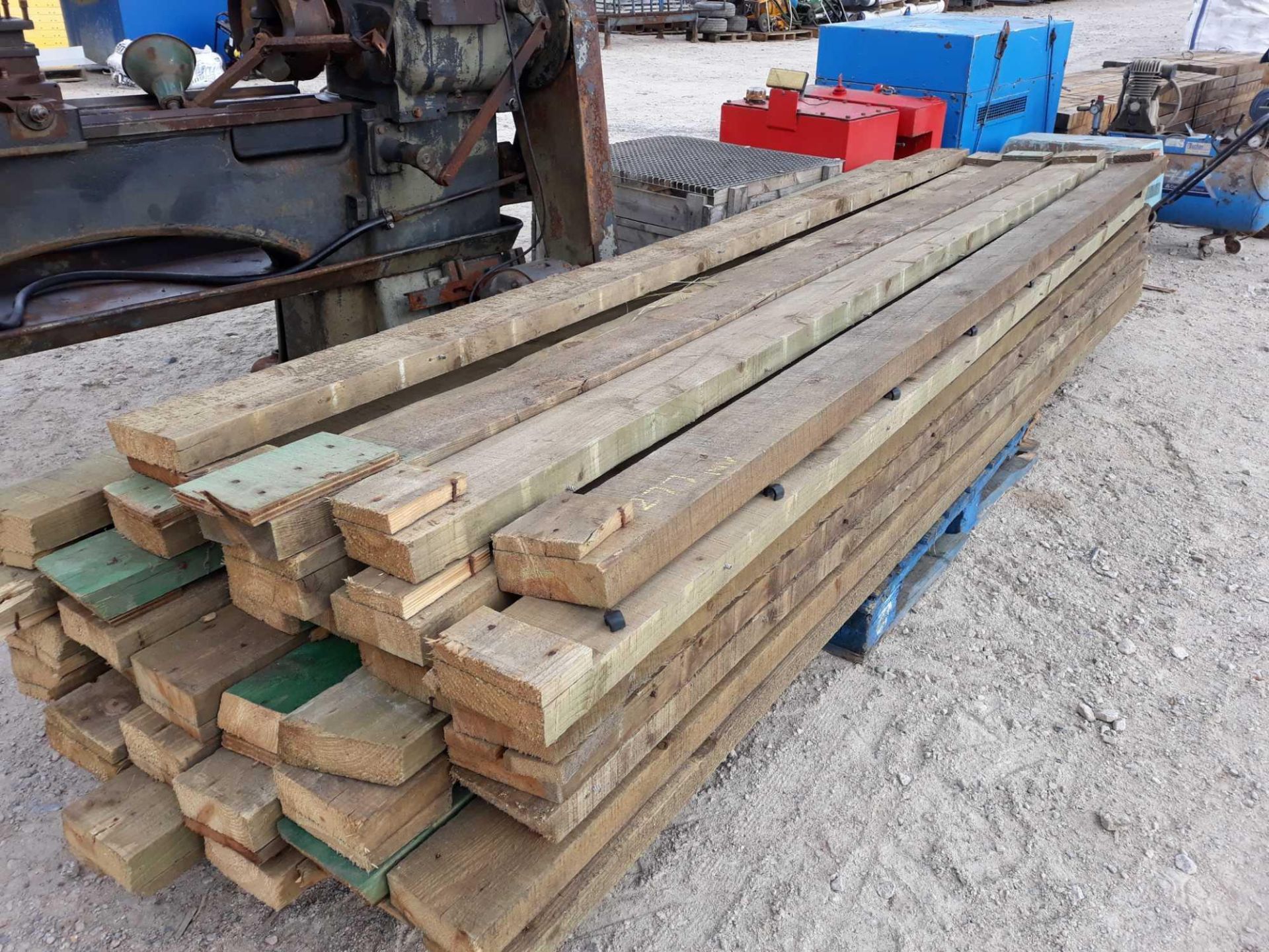 PALLET 40 - 6 X 2 BATONS