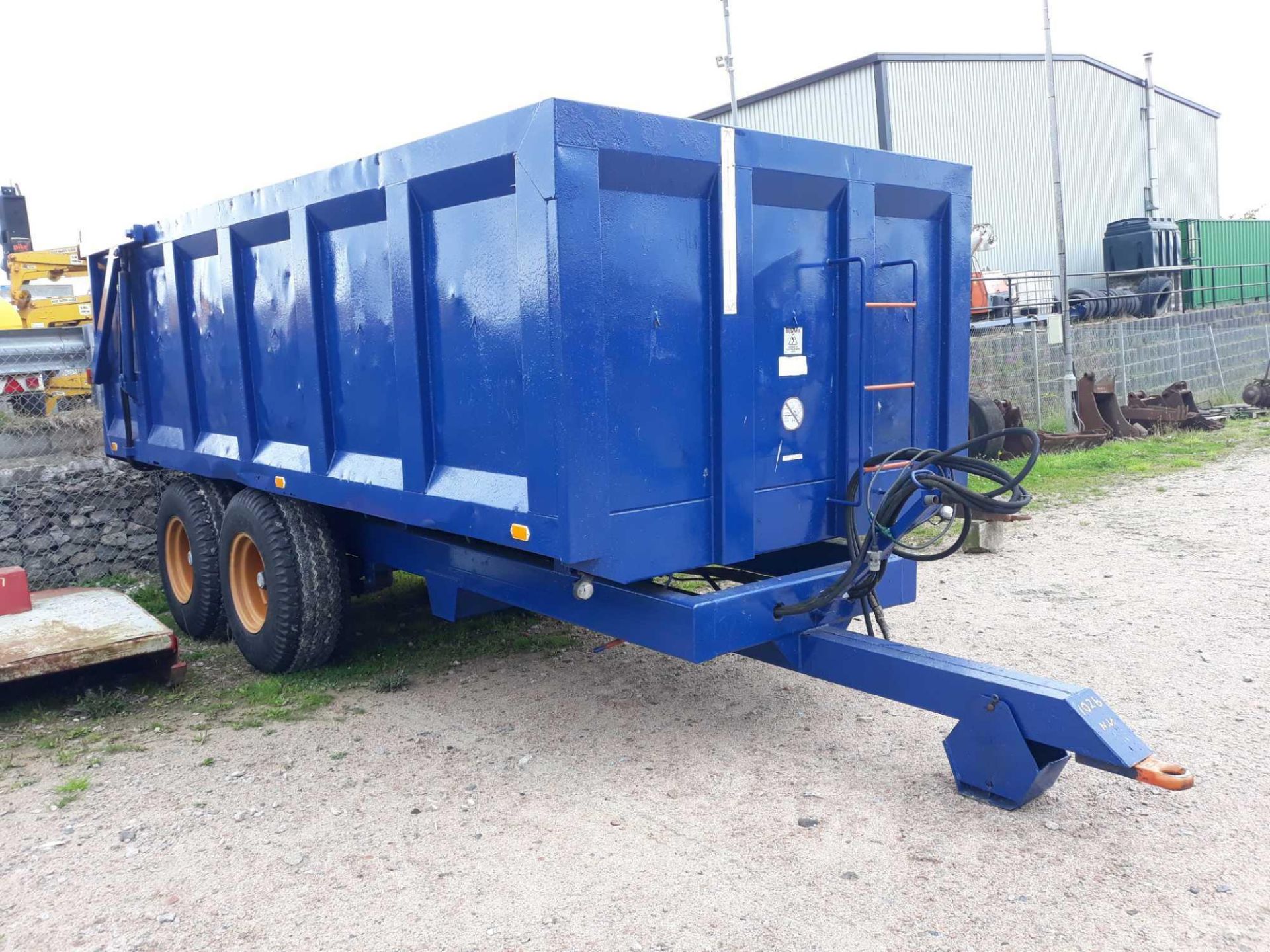 WOOTEN 10 TON TRAILER C/W HYDRAULIC REAR DOOR