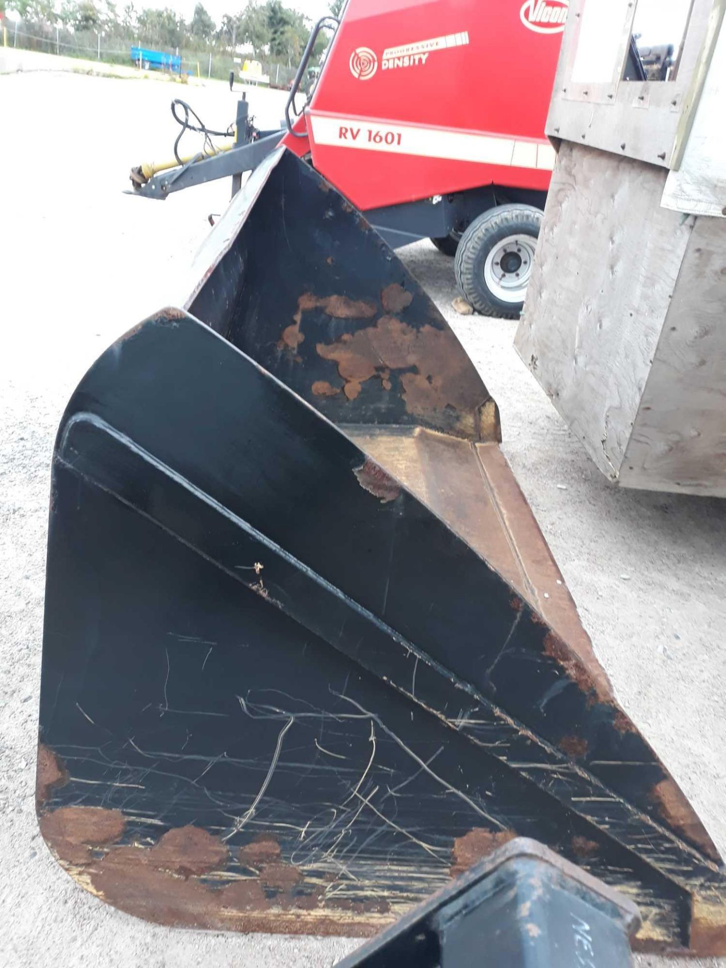 MANITOU GRAIN BUCKET